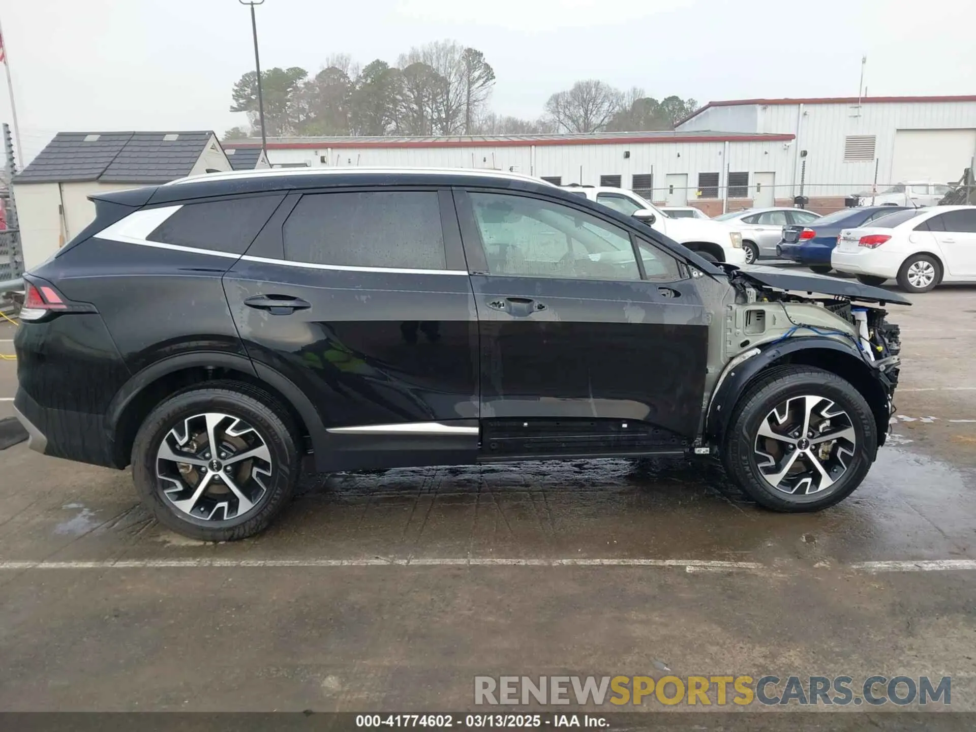 14 Photograph of a damaged car KNDPVCAG5P7099610 KIA SPORTAGE HYBRID 2023