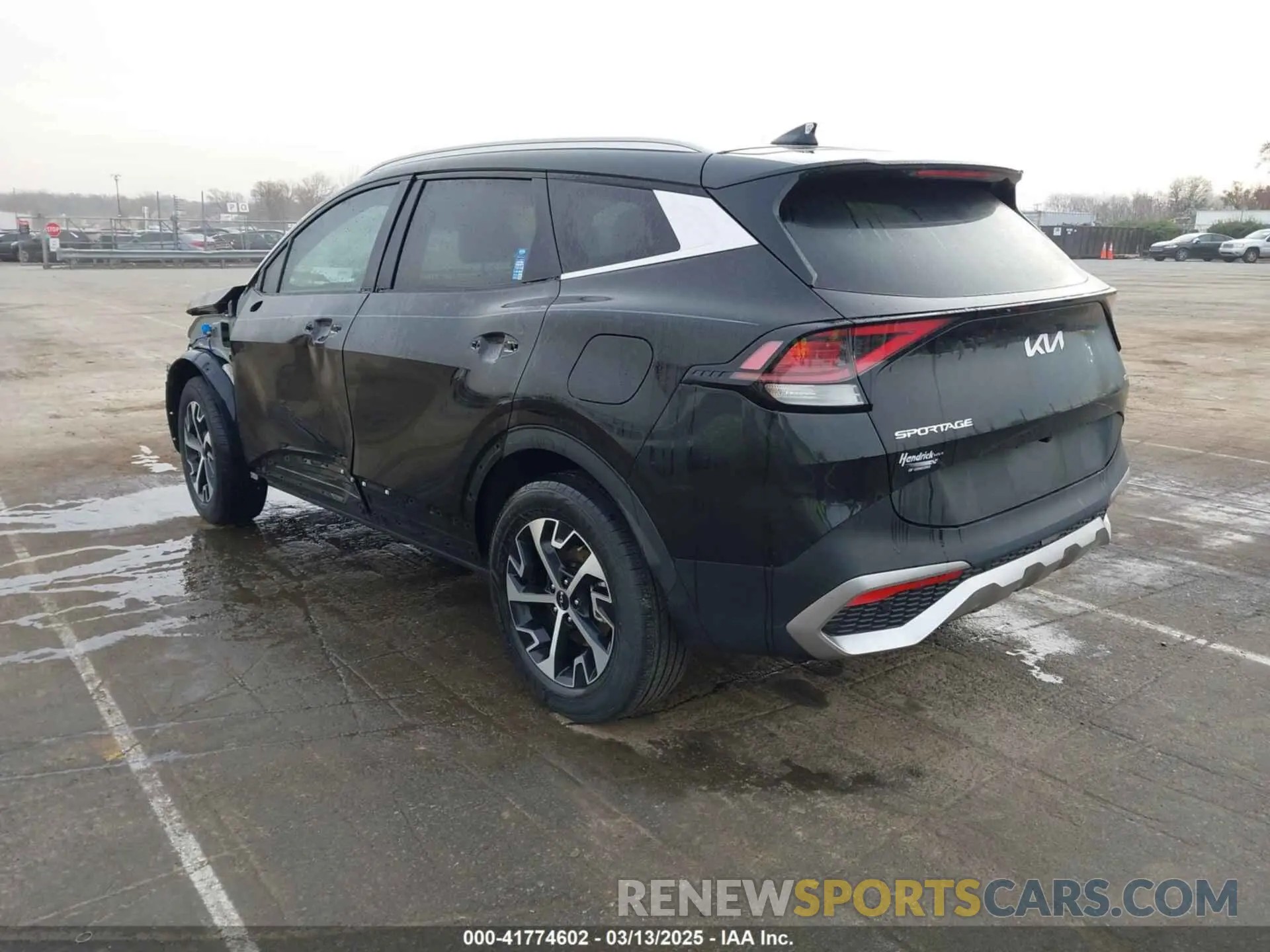 3 Photograph of a damaged car KNDPVCAG5P7099610 KIA SPORTAGE HYBRID 2023