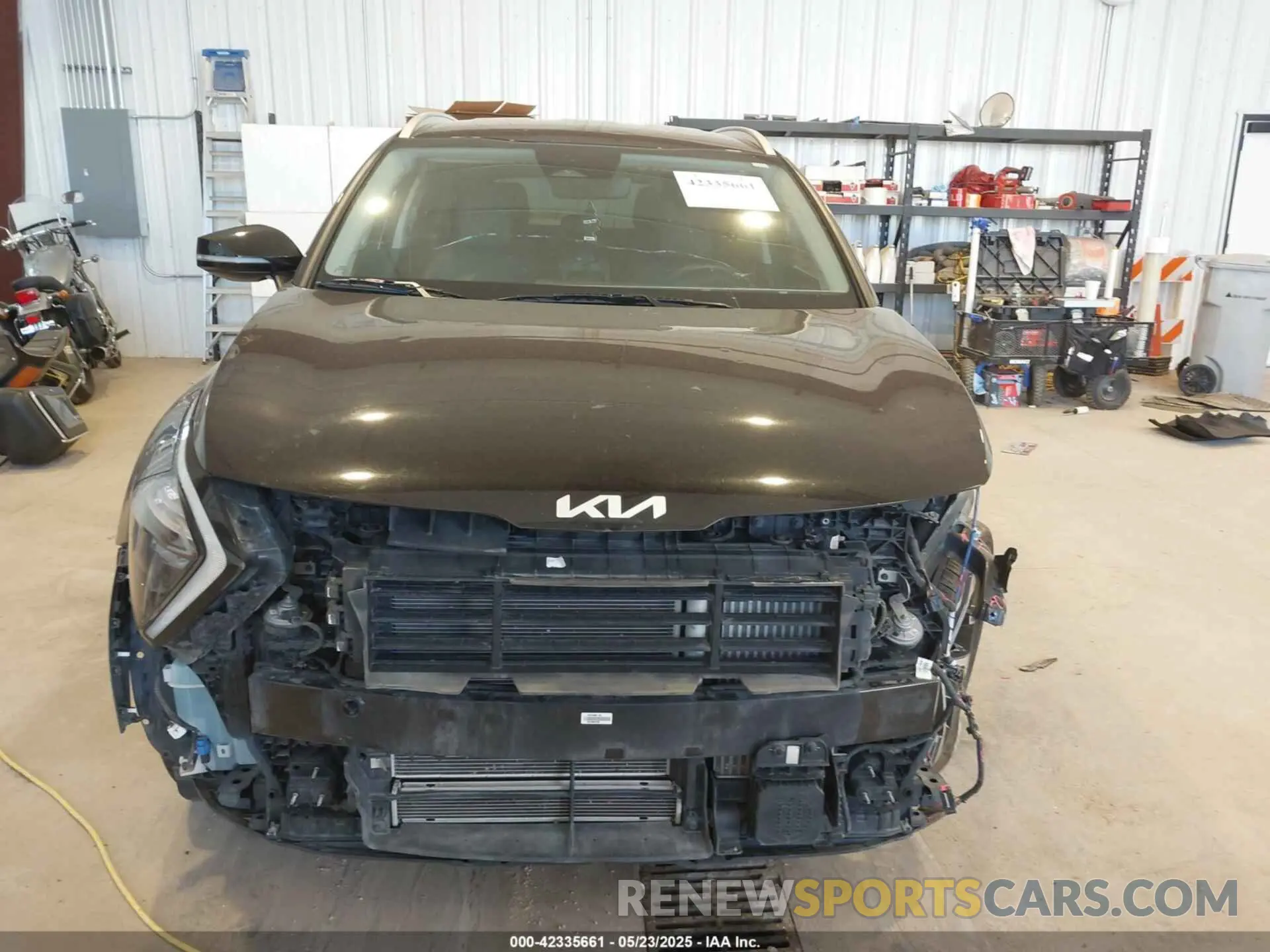 13 Photograph of a damaged car KNDPVCAG8P7095454 KIA SPORTAGE HYBRID 2023