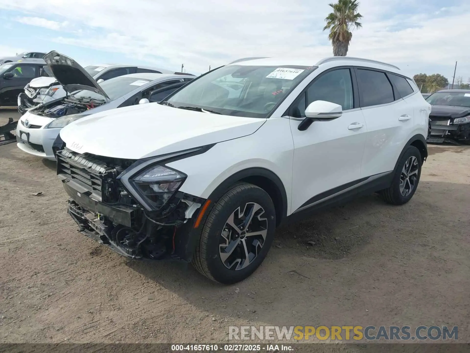 2 Photograph of a damaged car KNDPVCAGXP7107023 KIA SPORTAGE HYBRID 2023