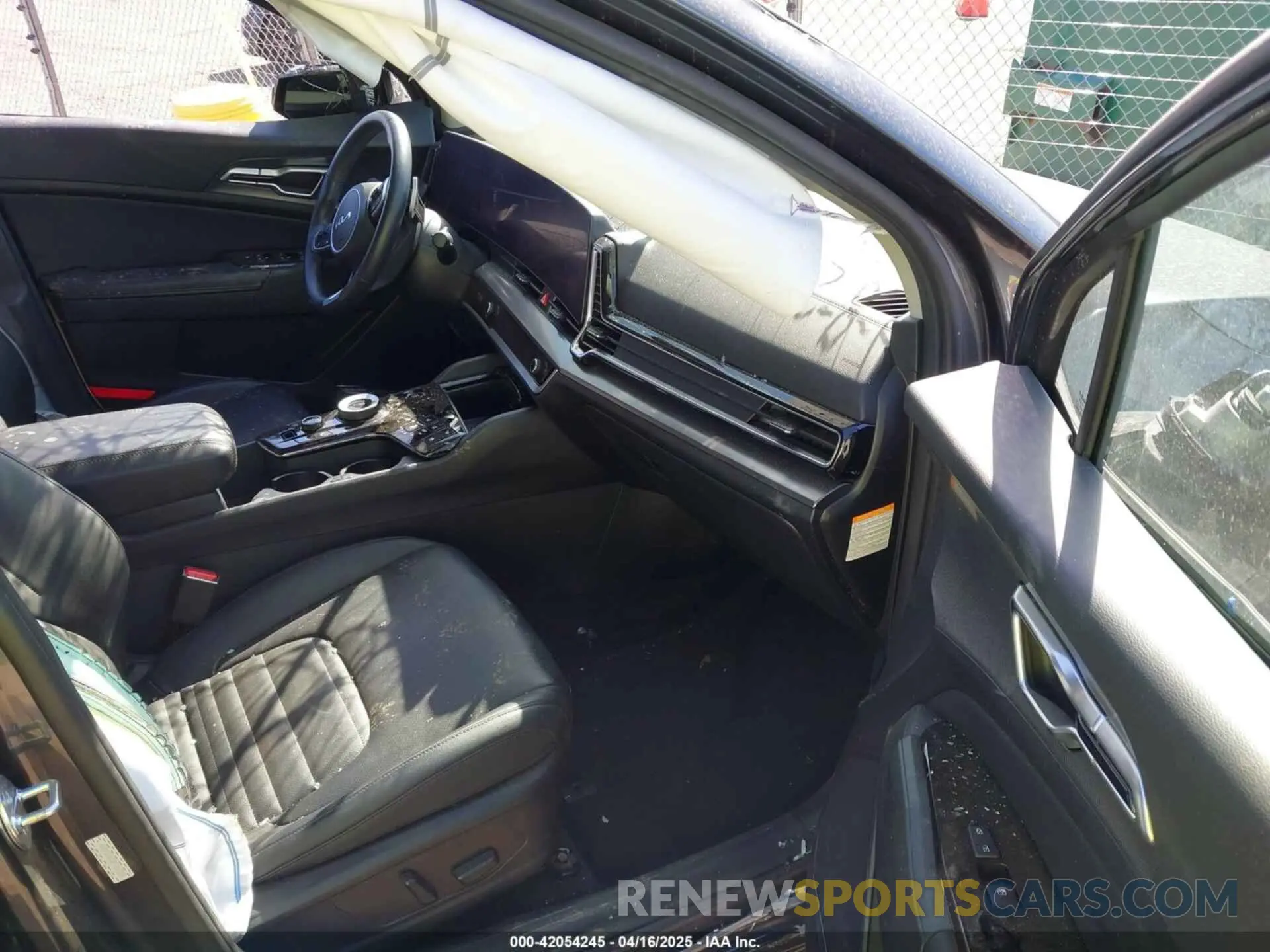 5 Photograph of a damaged car KNDPXCAG0P7060255 KIA SPORTAGE HYBRID 2023