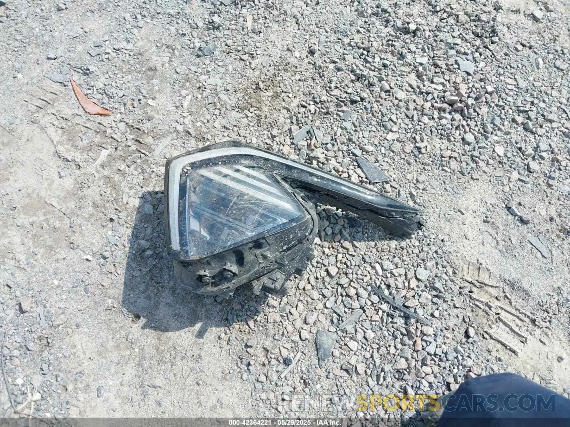 12 Photograph of a damaged car KNDPXCAG1P7020251 KIA SPORTAGE HYBRID 2023