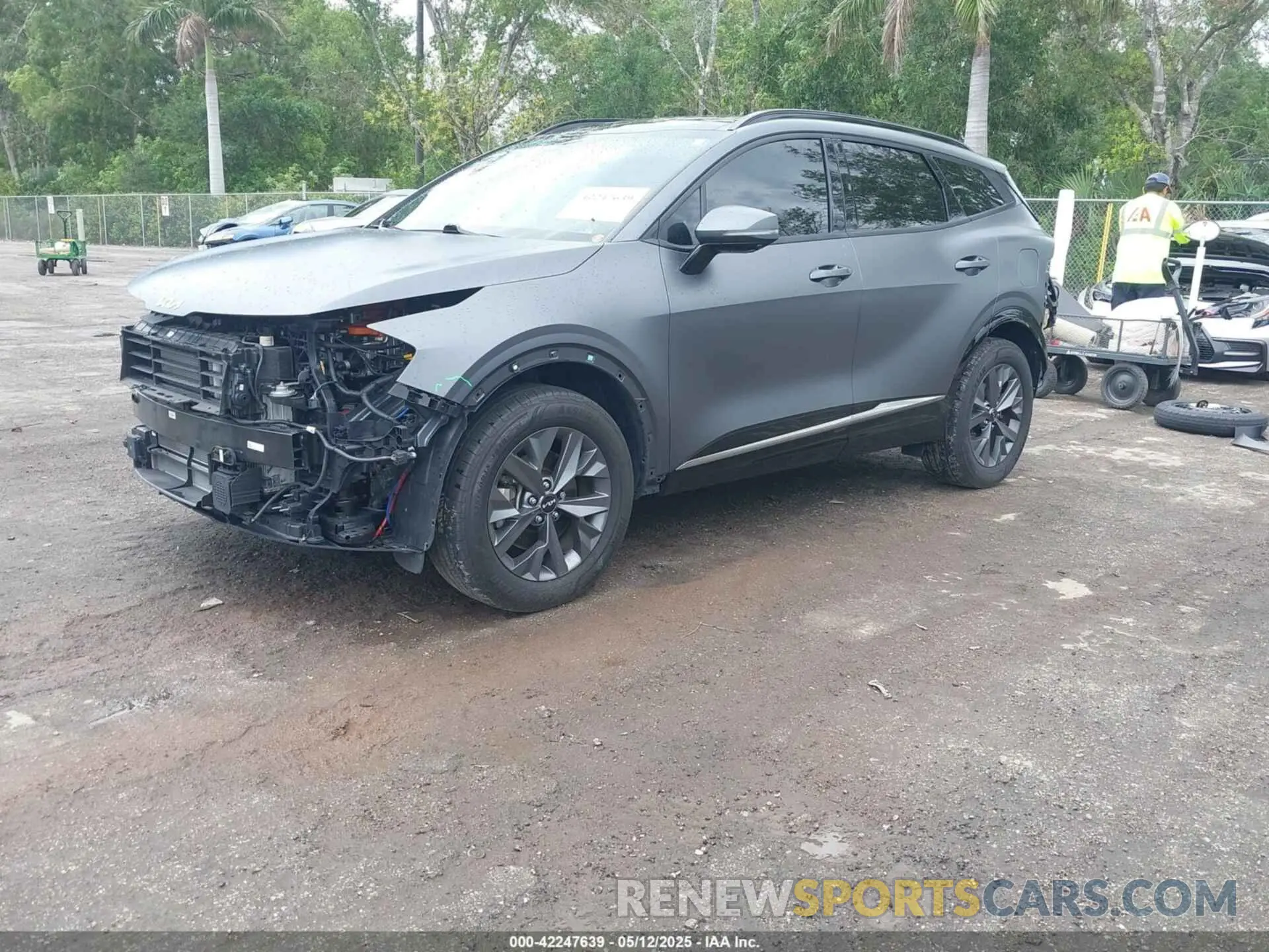 2 Photograph of a damaged car KNDPXCAG7P7071365 KIA SPORTAGE HYBRID 2023