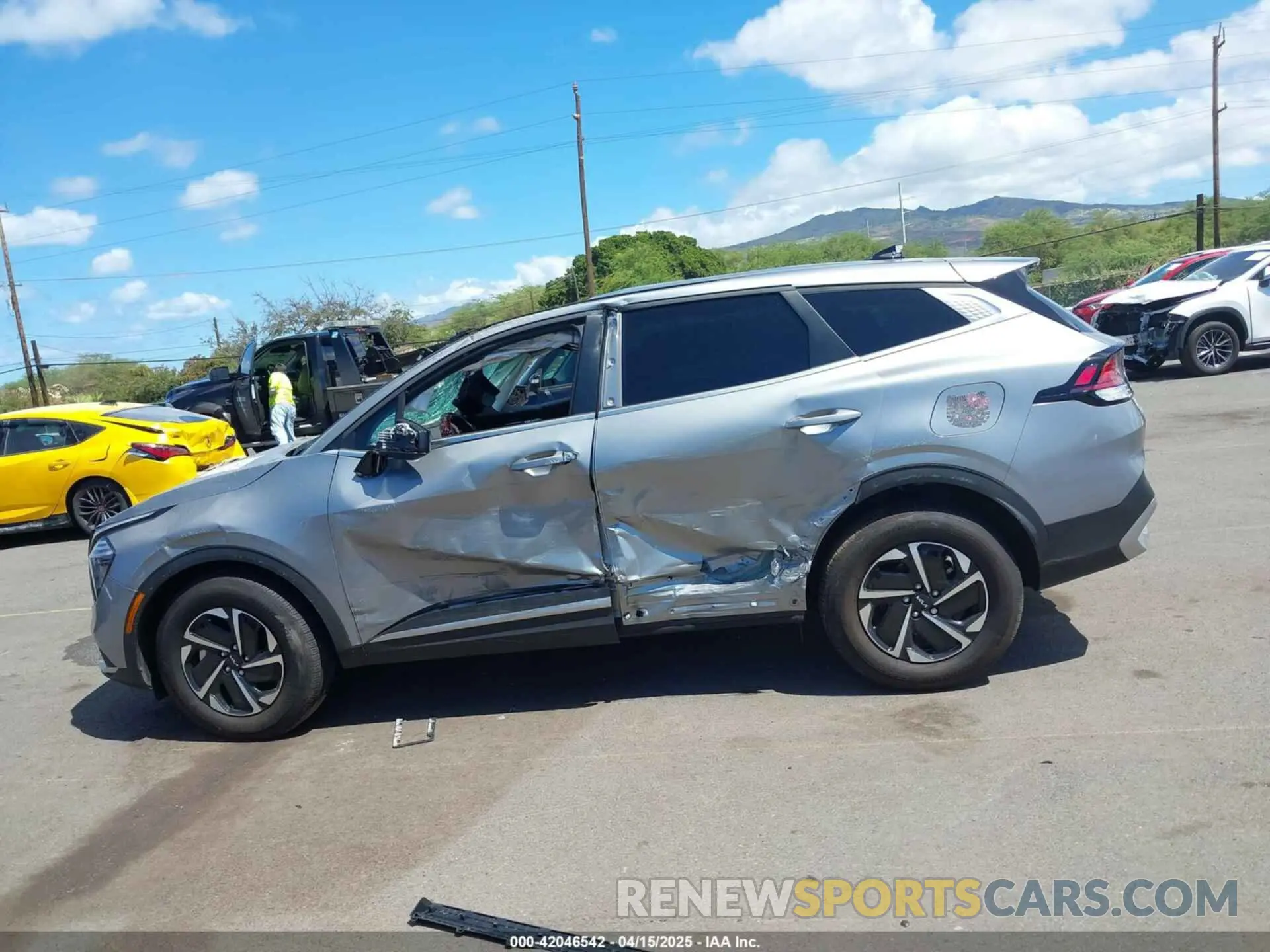 15 Photograph of a damaged car KNDPU3DG0R7173582 KIA SPORTAGE HYBRID 2024
