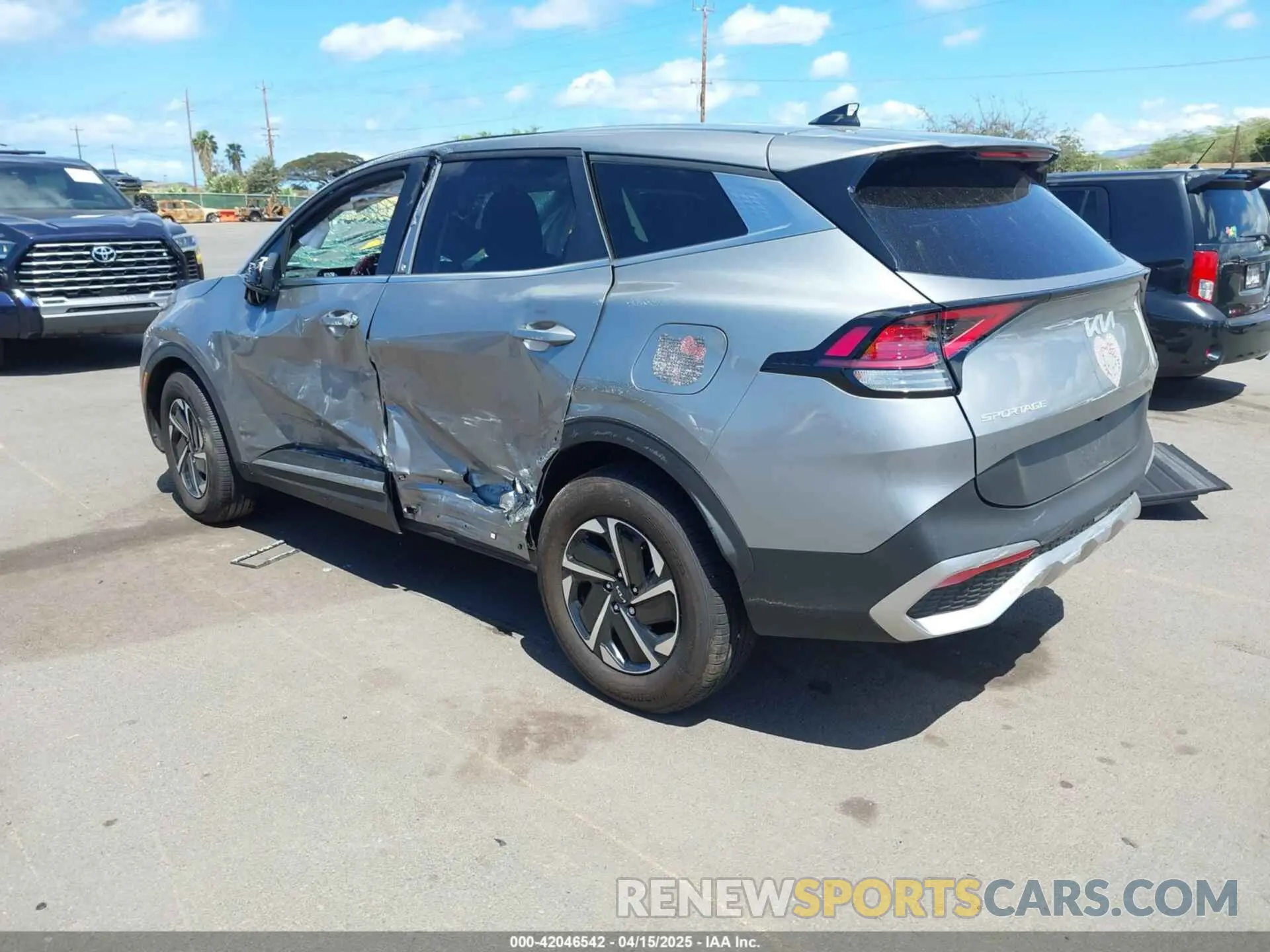 3 Photograph of a damaged car KNDPU3DG0R7173582 KIA SPORTAGE HYBRID 2024