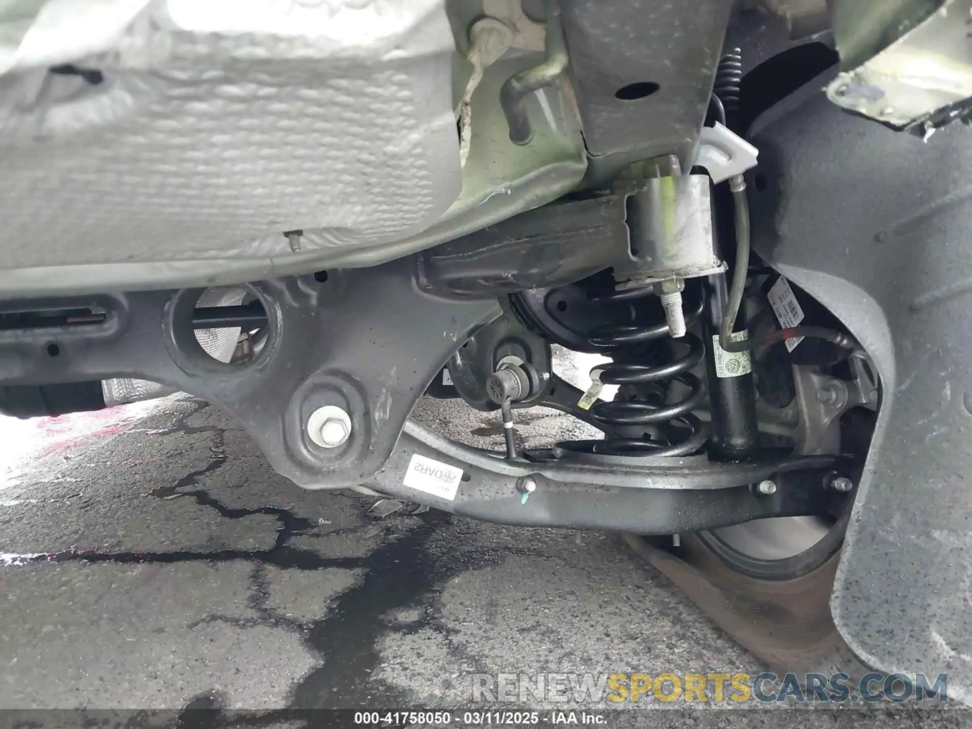 17 Photograph of a damaged car KNDPU3DG4R7123400 KIA SPORTAGE HYBRID 2024
