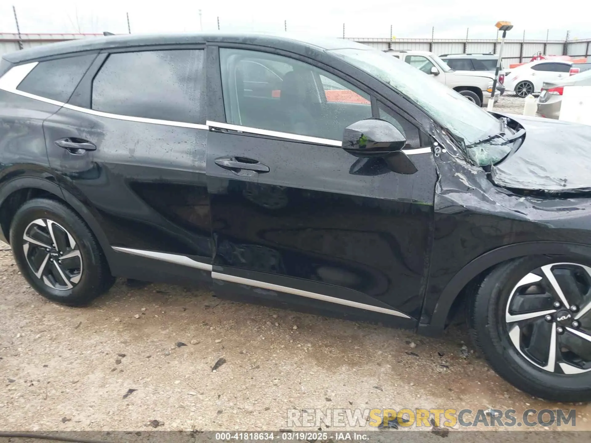 13 Photograph of a damaged car KNDPUCDG0R7152425 KIA SPORTAGE HYBRID 2024