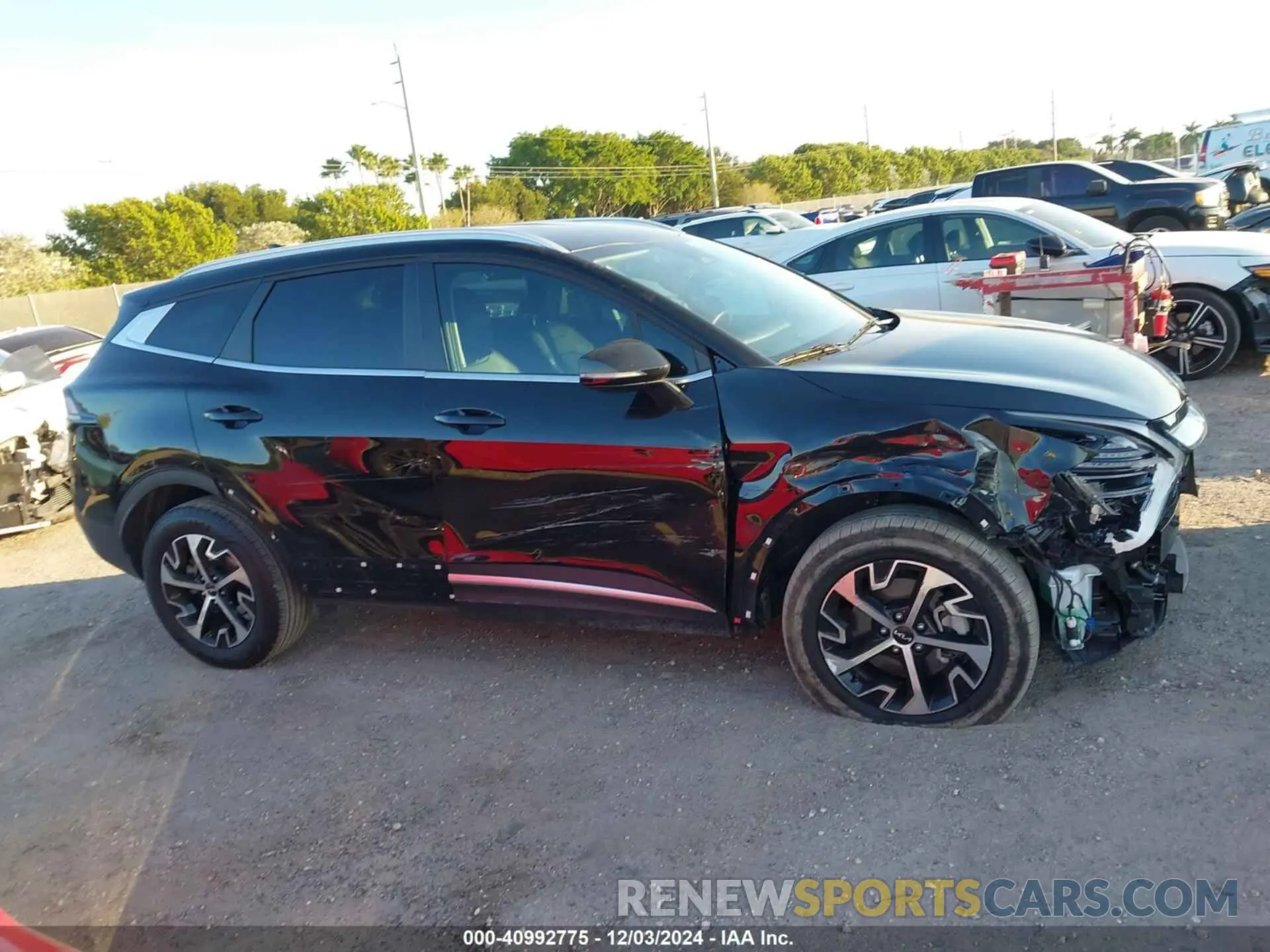 13 Photograph of a damaged car KNDPVCDG0R7132642 KIA SPORTAGE HYBRID 2024