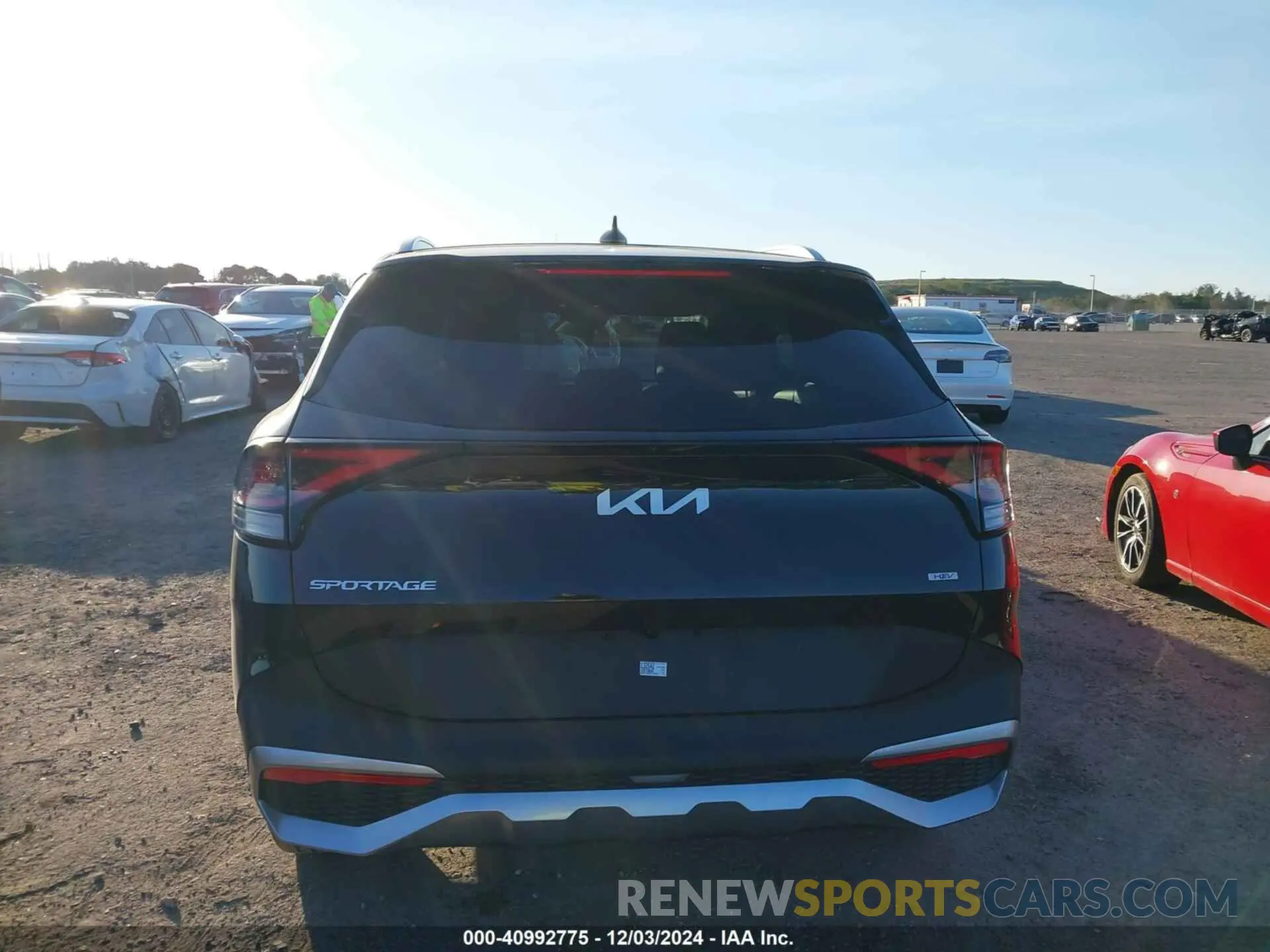 16 Photograph of a damaged car KNDPVCDG0R7132642 KIA SPORTAGE HYBRID 2024