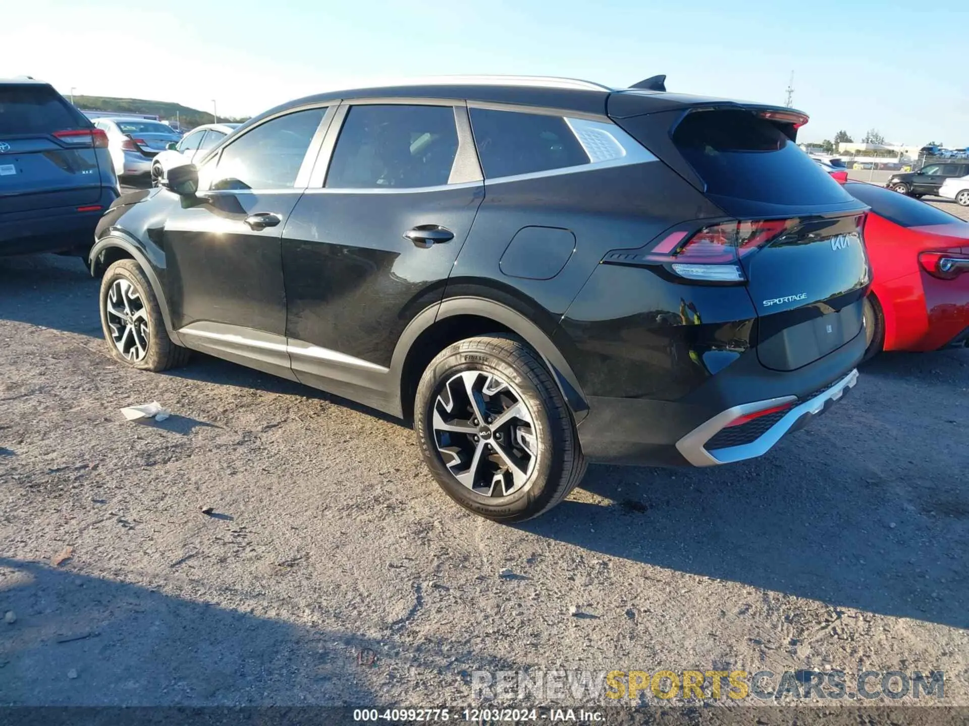 3 Photograph of a damaged car KNDPVCDG0R7132642 KIA SPORTAGE HYBRID 2024