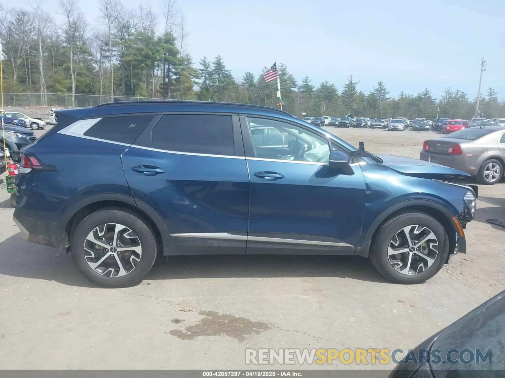 14 Photograph of a damaged car KNDPVCDG5R7162526 KIA SPORTAGE HYBRID 2024