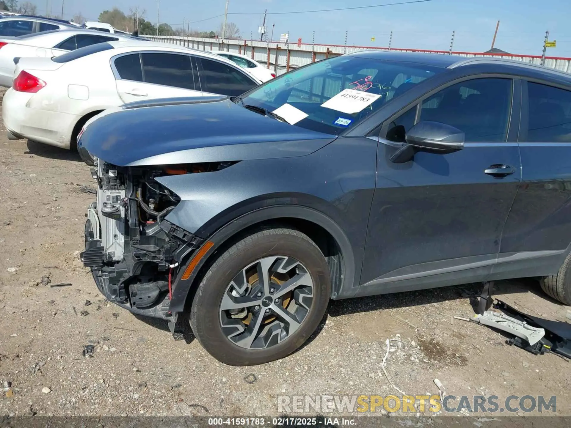 6 Photograph of a damaged car KNDPVCDG9R7134292 KIA SPORTAGE HYBRID 2024