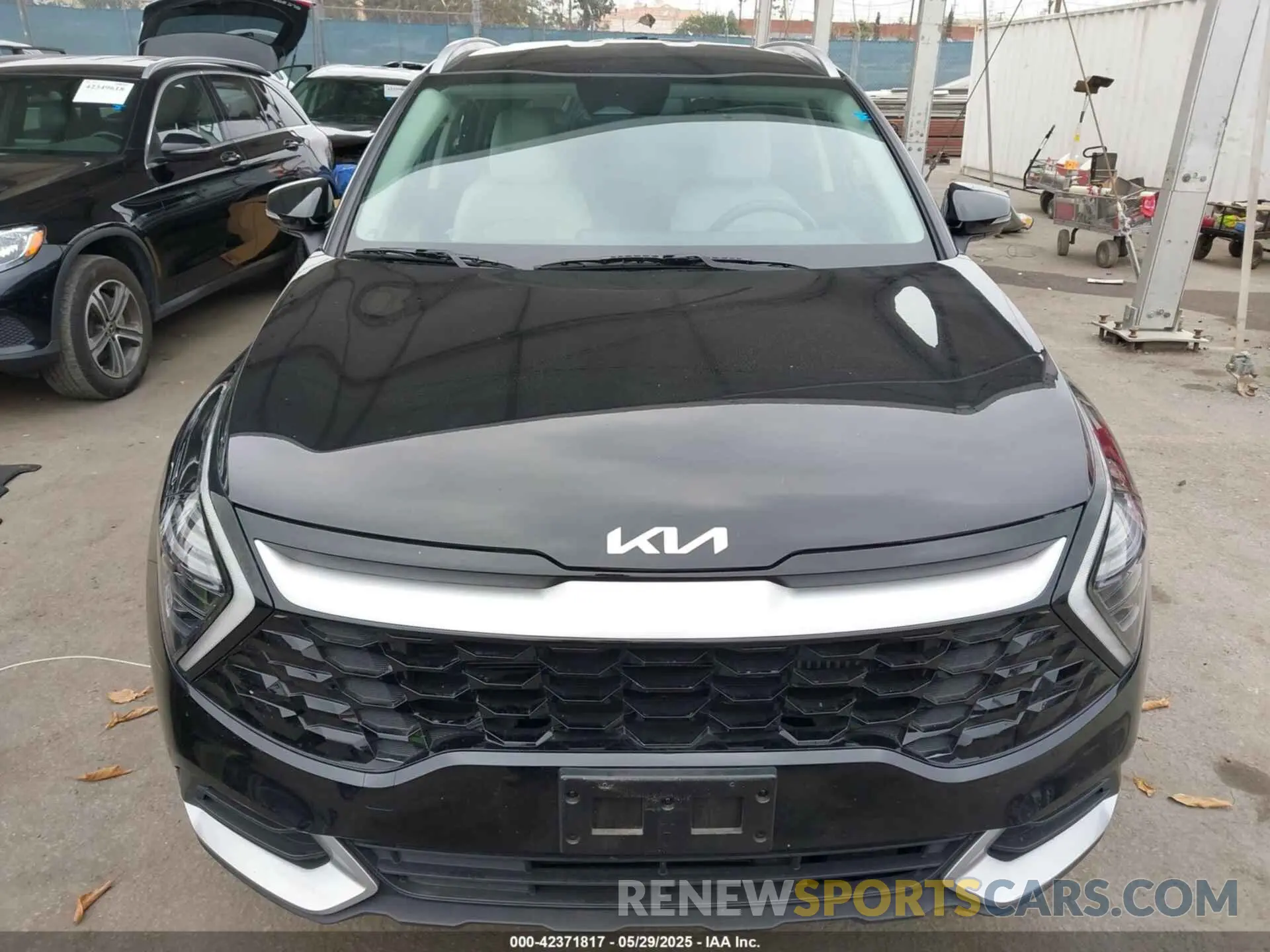 12 Photograph of a damaged car KNDPVCDGXR7128291 KIA SPORTAGE HYBRID 2024
