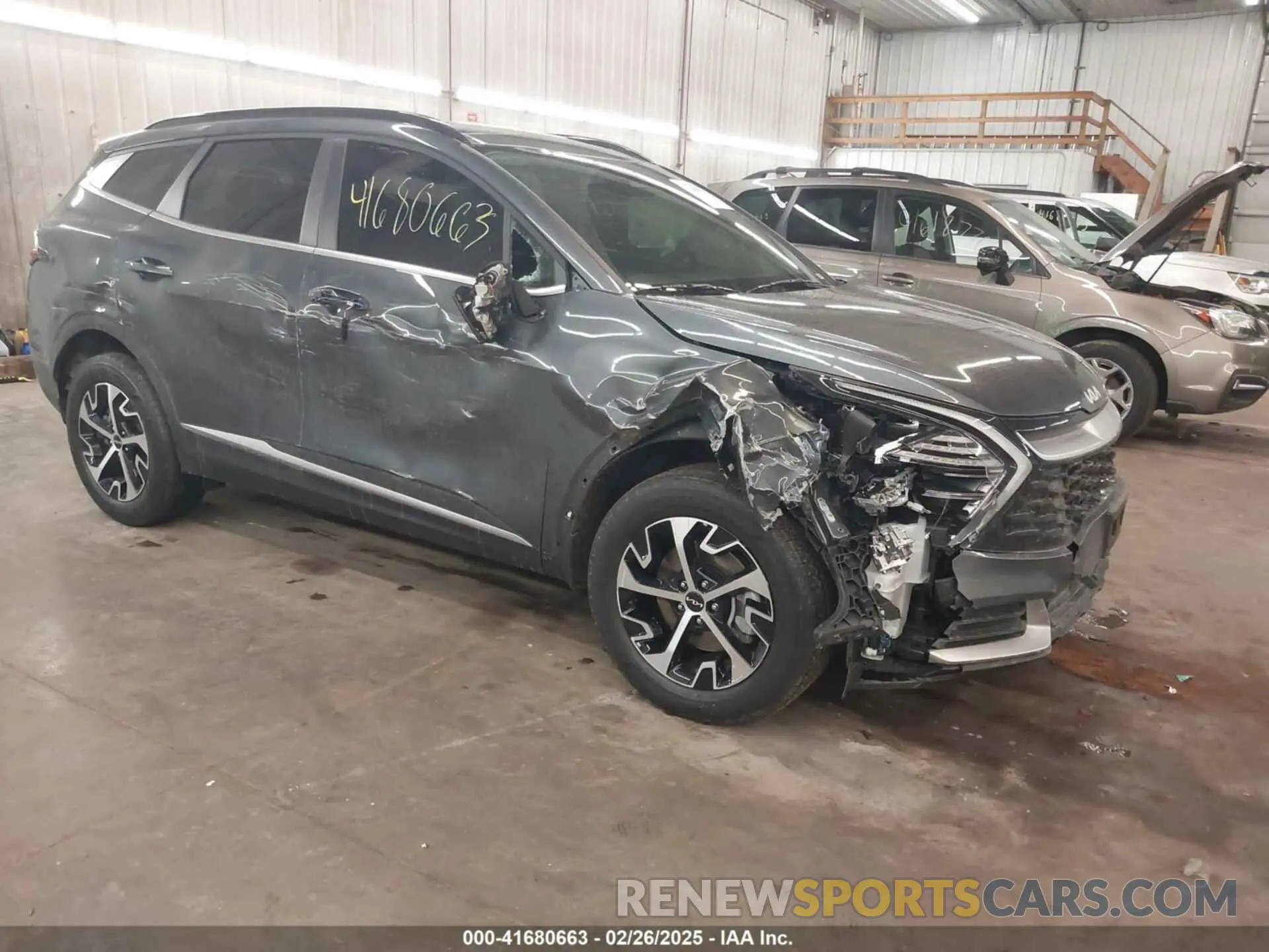 1 Photograph of a damaged car KNDPVCDGXR7162828 KIA SPORTAGE HYBRID 2024