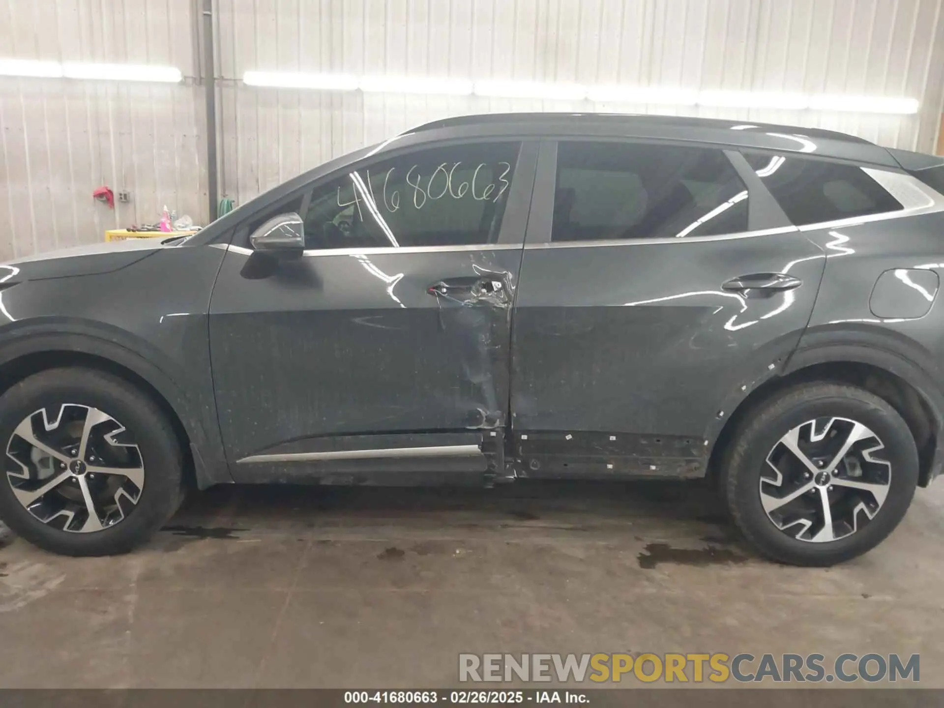 15 Photograph of a damaged car KNDPVCDGXR7162828 KIA SPORTAGE HYBRID 2024