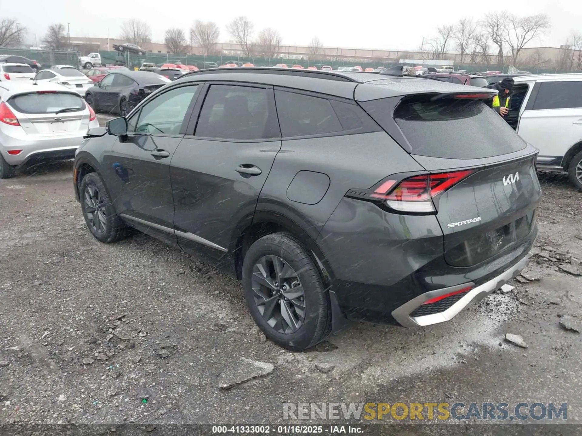 3 Photograph of a damaged car KNDPXCDG0R7160600 KIA SPORTAGE HYBRID 2024