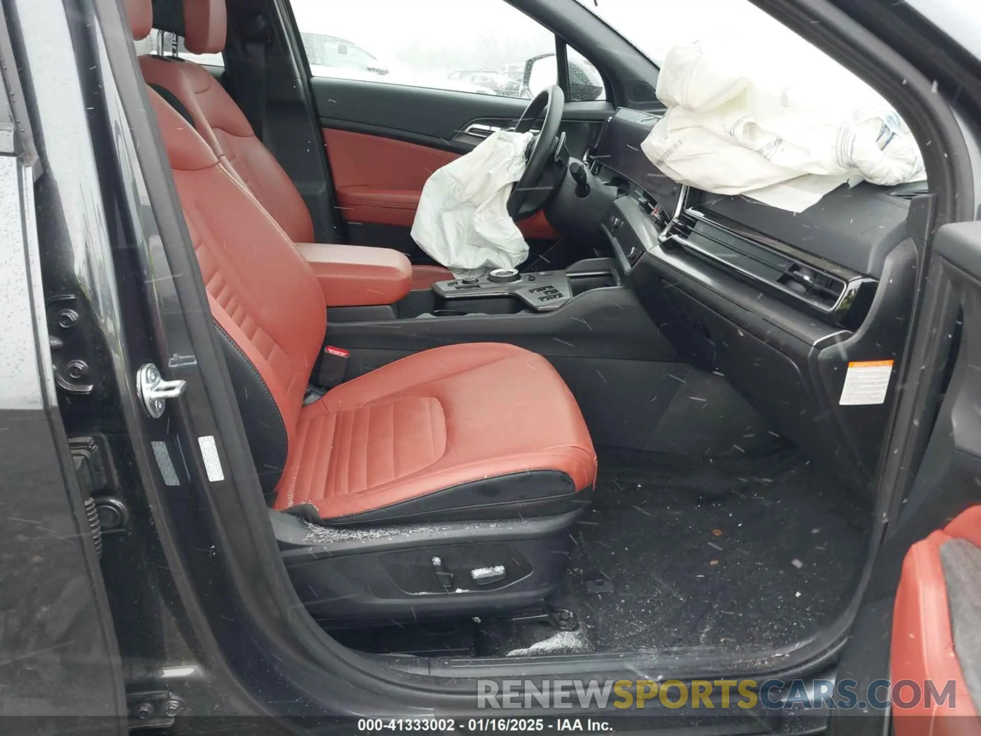 5 Photograph of a damaged car KNDPXCDG0R7160600 KIA SPORTAGE HYBRID 2024