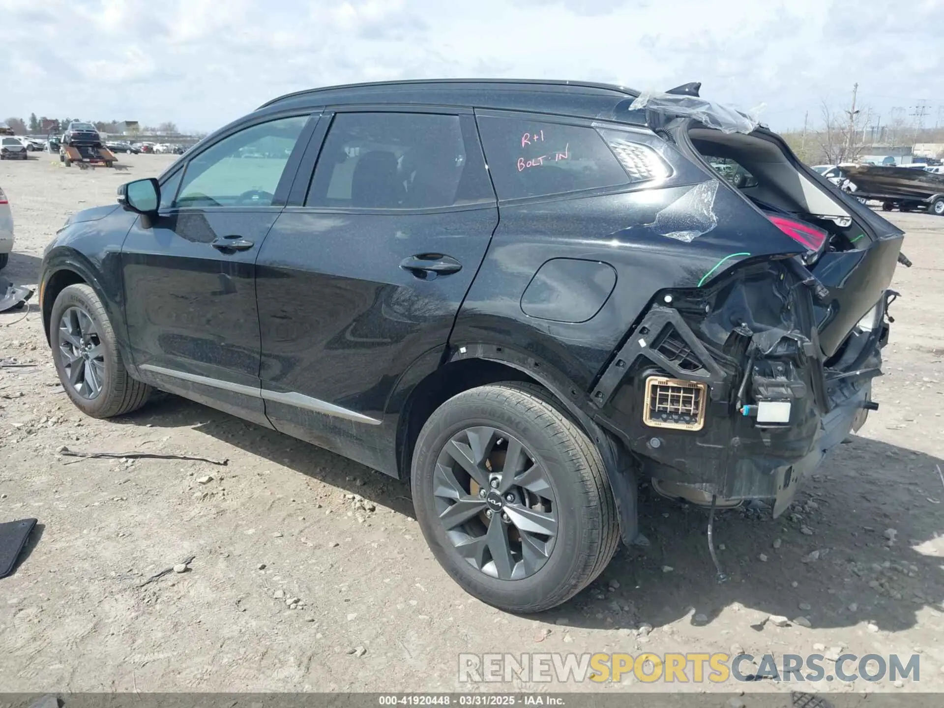 3 Photograph of a damaged car KNDPXCDG7R7131465 KIA SPORTAGE HYBRID 2024