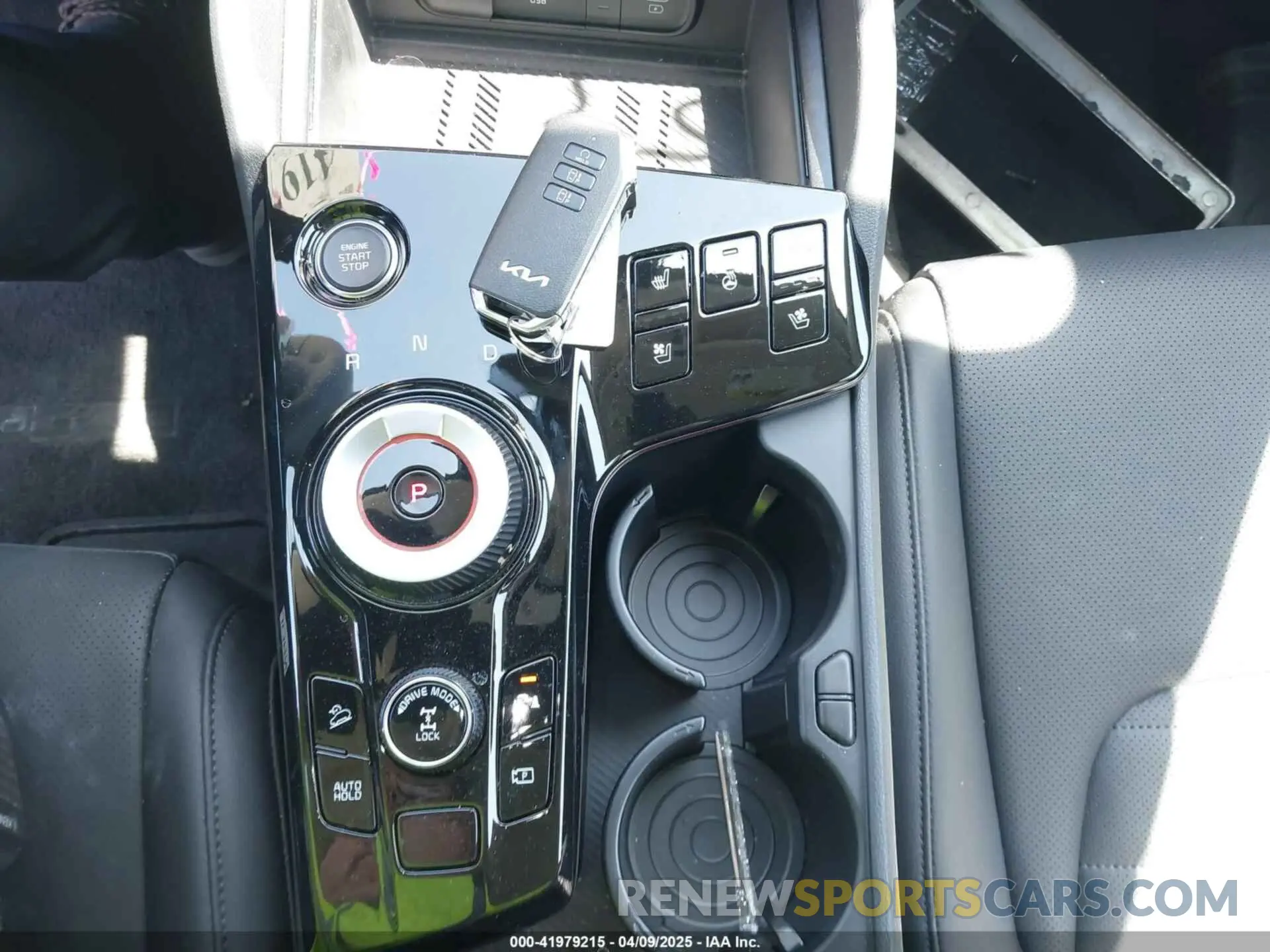 11 Photograph of a damaged car KNDPXCDGXR7172057 KIA SPORTAGE HYBRID 2024
