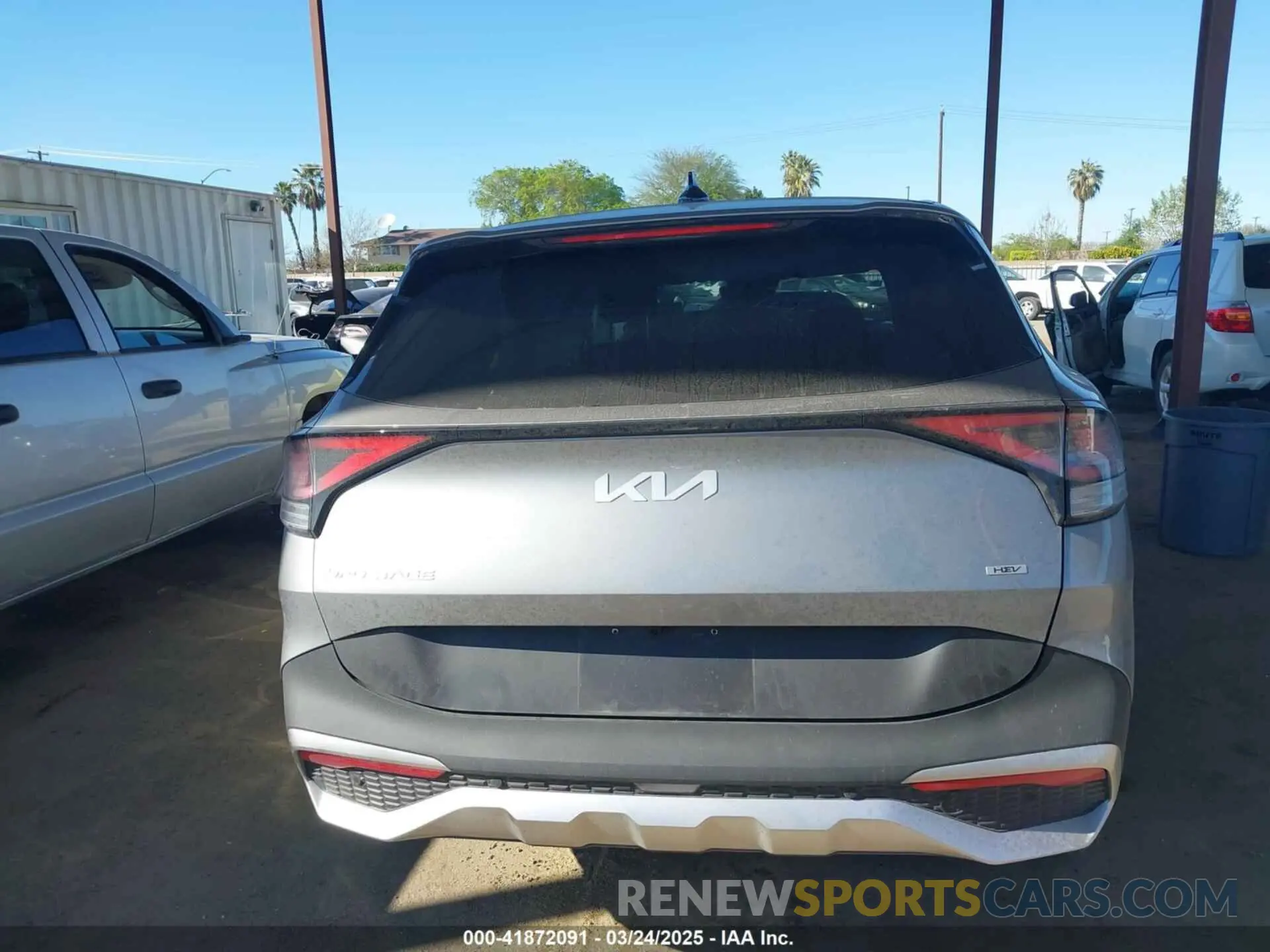 16 Photograph of a damaged car KNDPU3DG0S7197354 KIA SPORTAGE HYBRID 2025