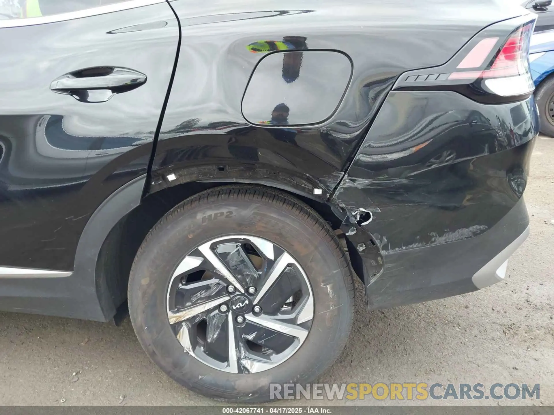 6 Photograph of a damaged car KNDPUCDG8S7181774 KIA SPORTAGE HYBRID 2025