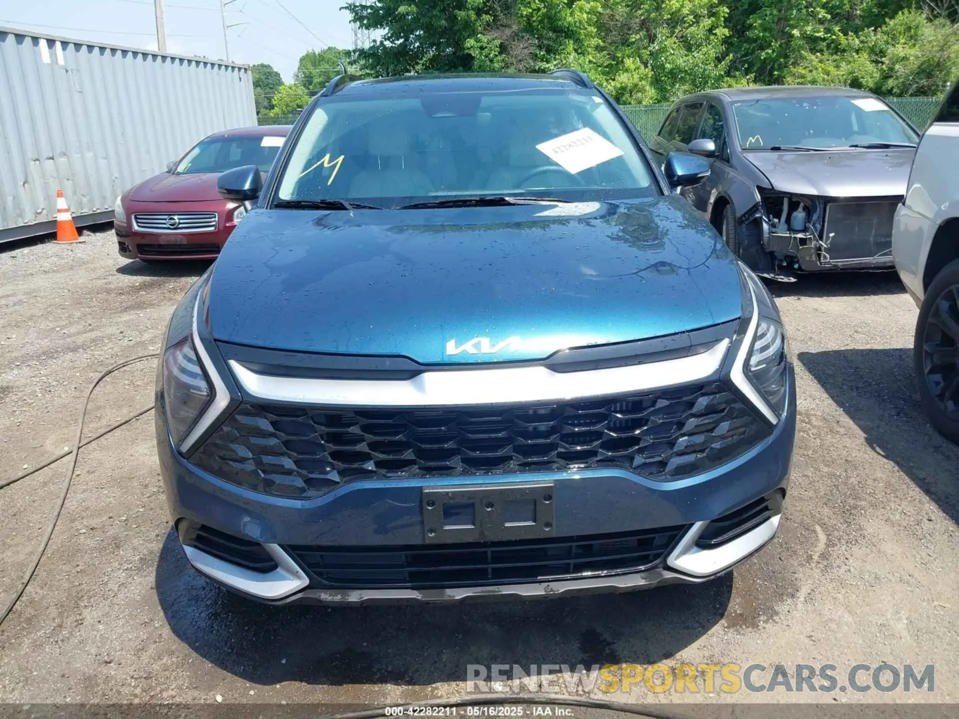 12 Photograph of a damaged car KNDPVCDG1S7223635 KIA SPORTAGE HYBRID 2025