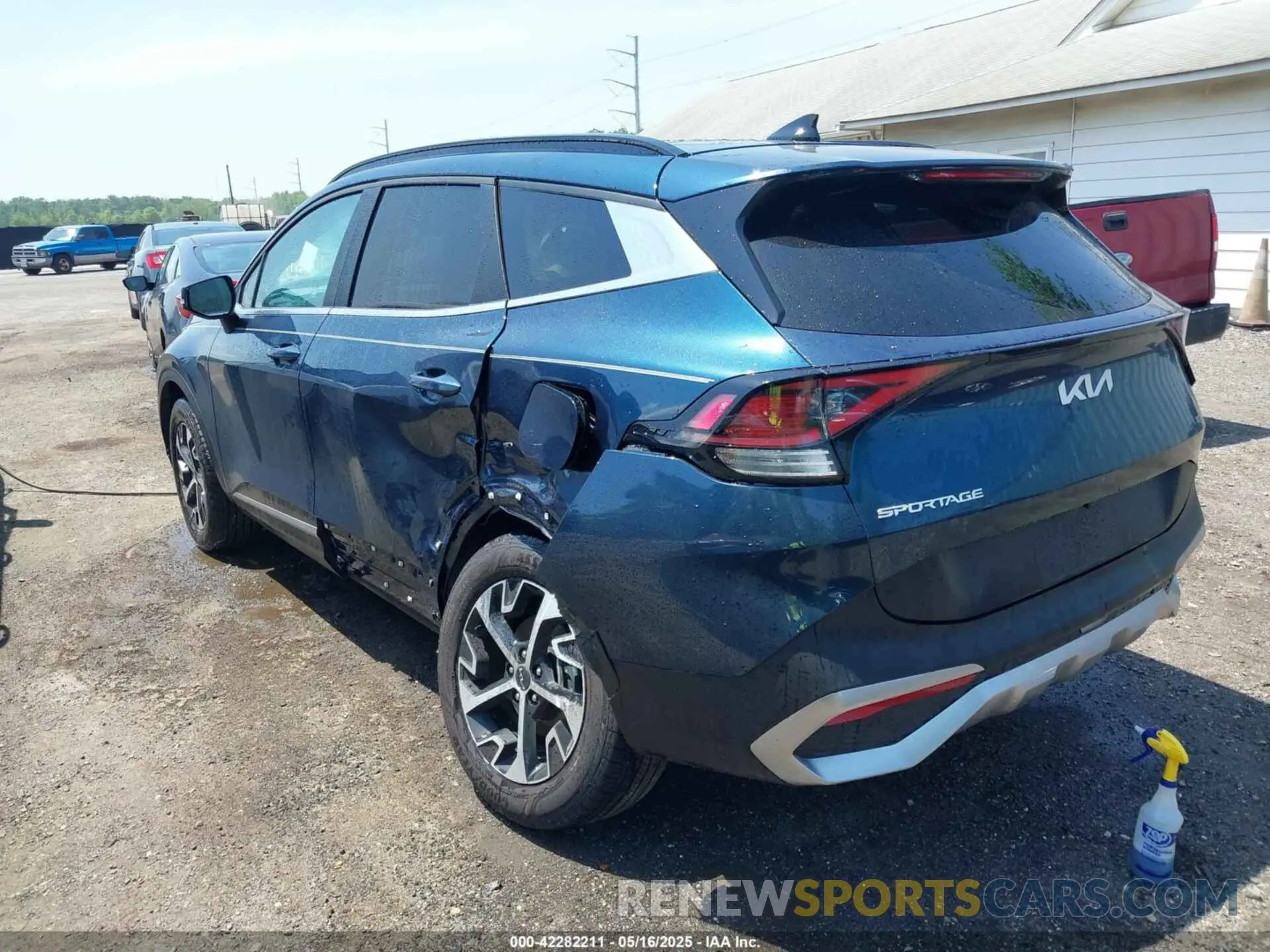3 Photograph of a damaged car KNDPVCDG1S7223635 KIA SPORTAGE HYBRID 2025