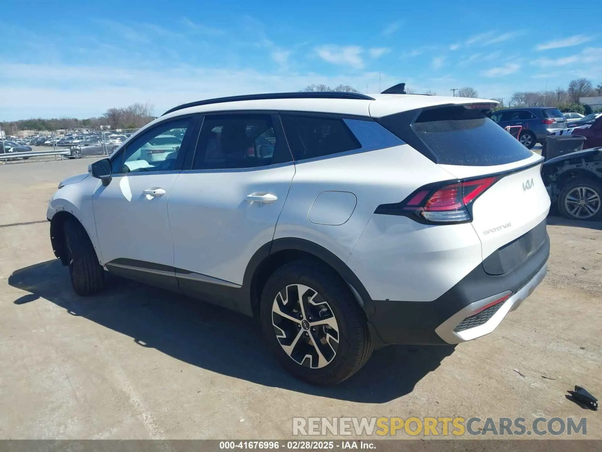 14 Photograph of a damaged car KNDPVCDG3S7192307 KIA SPORTAGE HYBRID 2025
