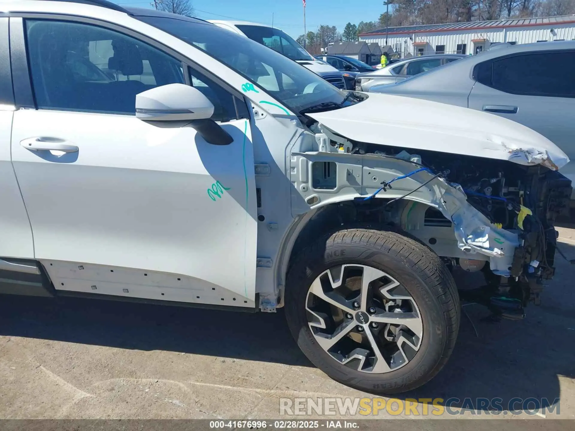18 Photograph of a damaged car KNDPVCDG3S7192307 KIA SPORTAGE HYBRID 2025