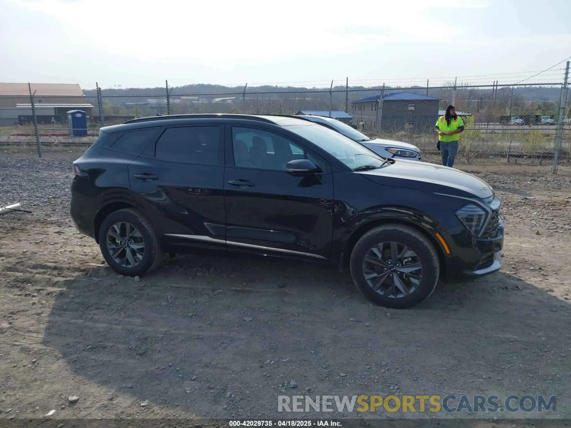 13 Photograph of a damaged car KNDPXCDG8S7189557 KIA SPORTAGE HYBRID 2025