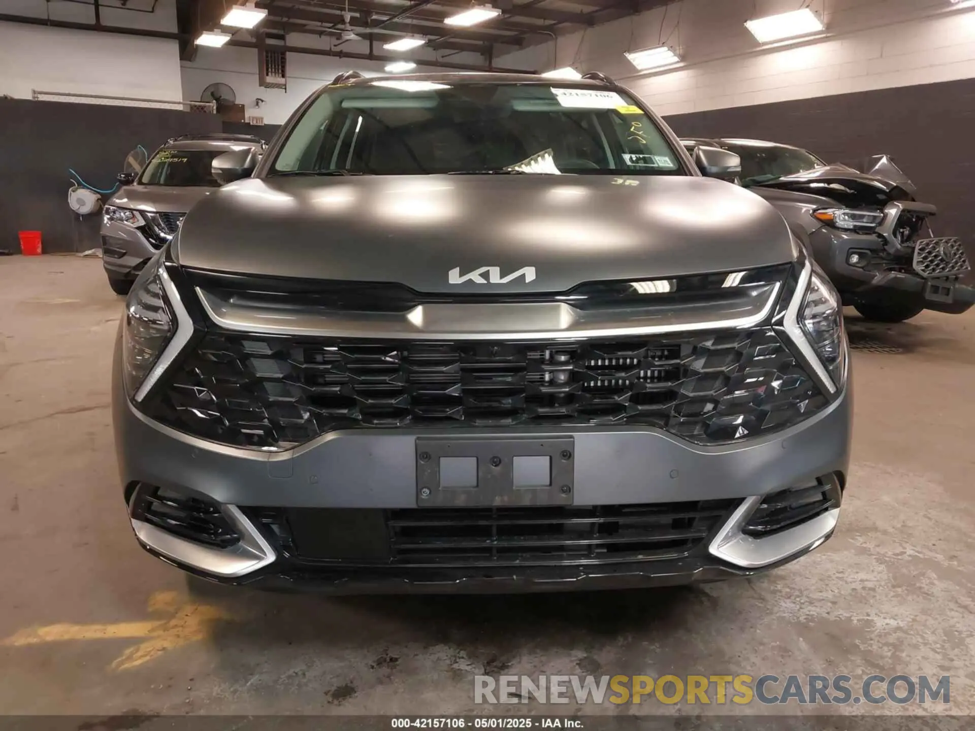 12 Photograph of a damaged car KNDPXCDG9S7190801 KIA SPORTAGE HYBRID 2025