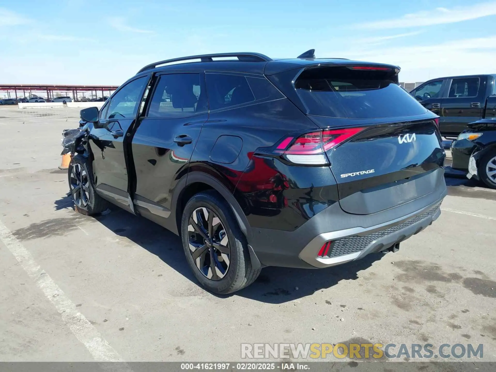 3 Photograph of a damaged car KNDPZDAHXP7049353 KIA SPORTAGE PLUG-IN HYBRID 2023