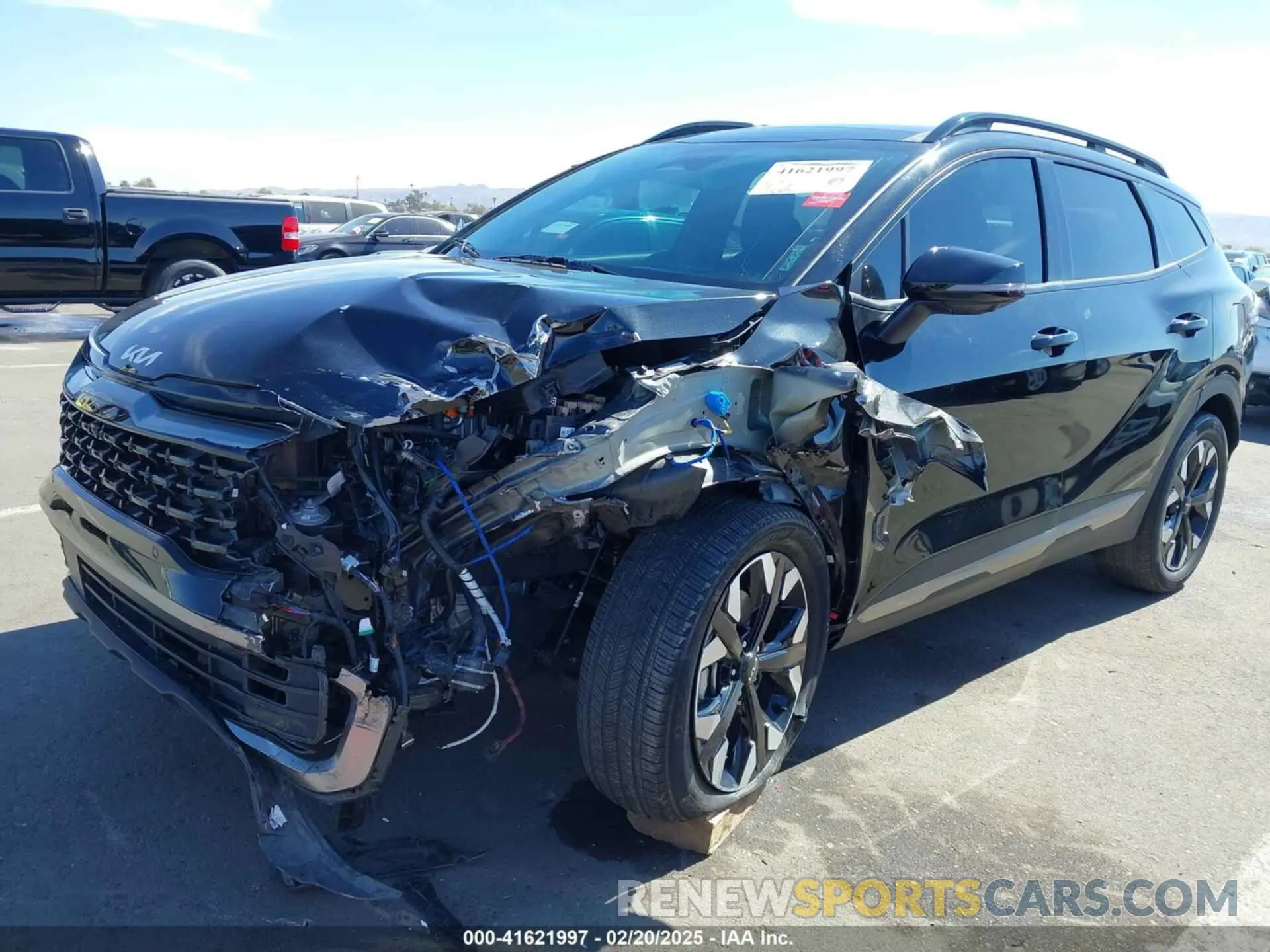 6 Photograph of a damaged car KNDPZDAHXP7049353 KIA SPORTAGE PLUG-IN HYBRID 2023