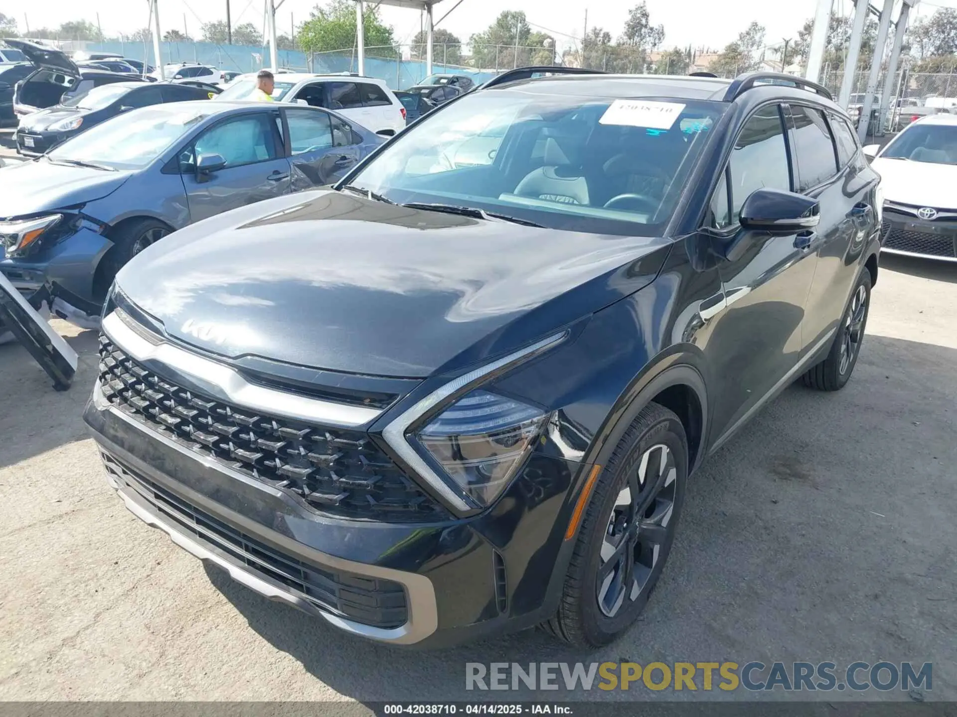 2 Photograph of a damaged car KNDPYDDH5R7136787 KIA SPORTAGE PLUG-IN HYBRID 2024