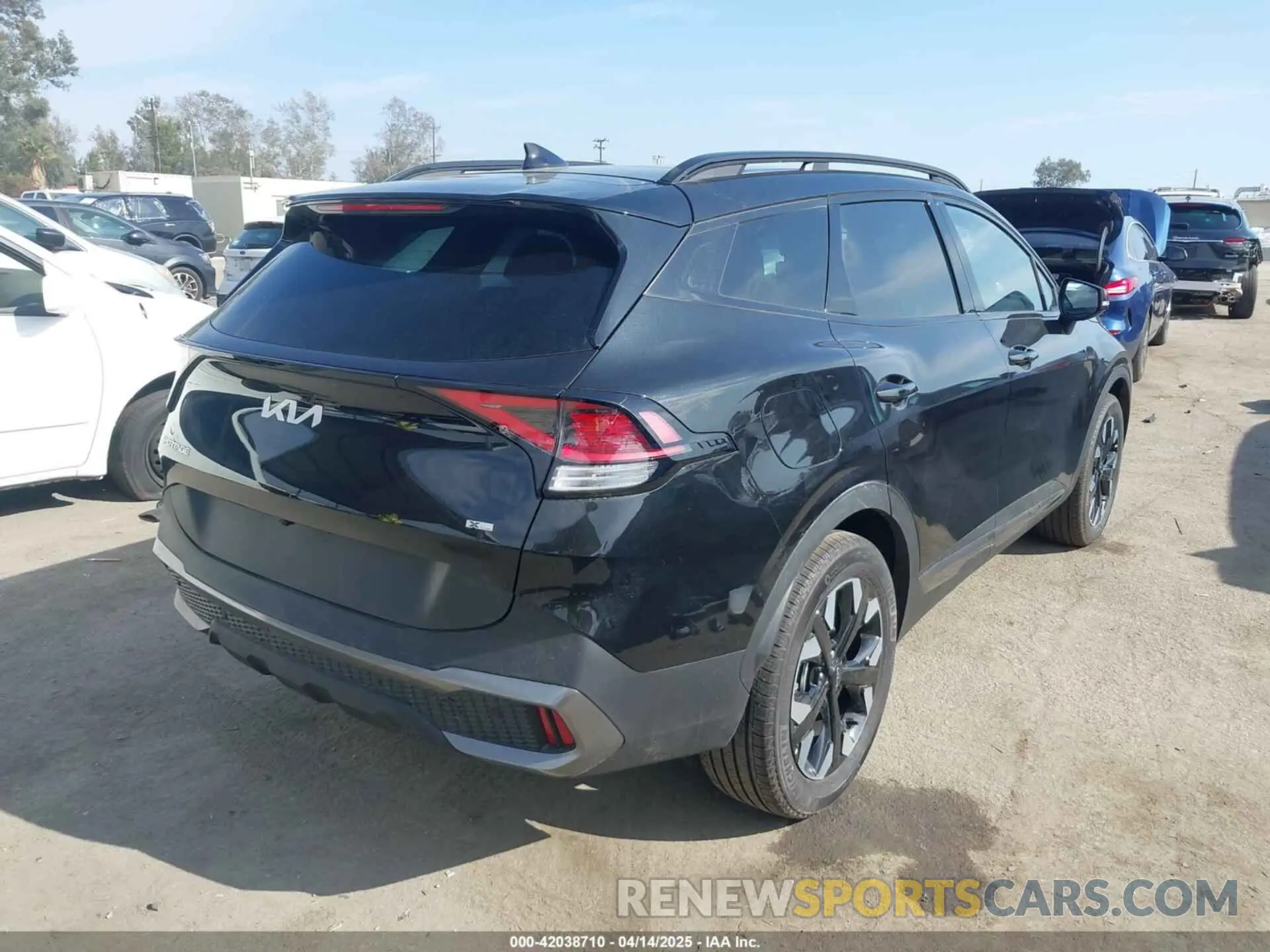 4 Photograph of a damaged car KNDPYDDH5R7136787 KIA SPORTAGE PLUG-IN HYBRID 2024