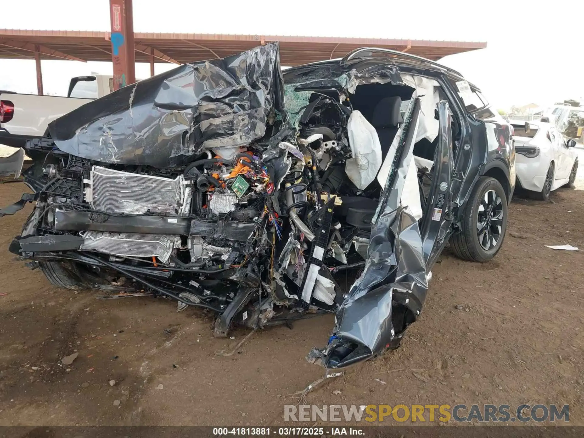 2 Photograph of a damaged car KNDPYDDH6R7163206 KIA SPORTAGE PLUG-IN HYBRID 2024