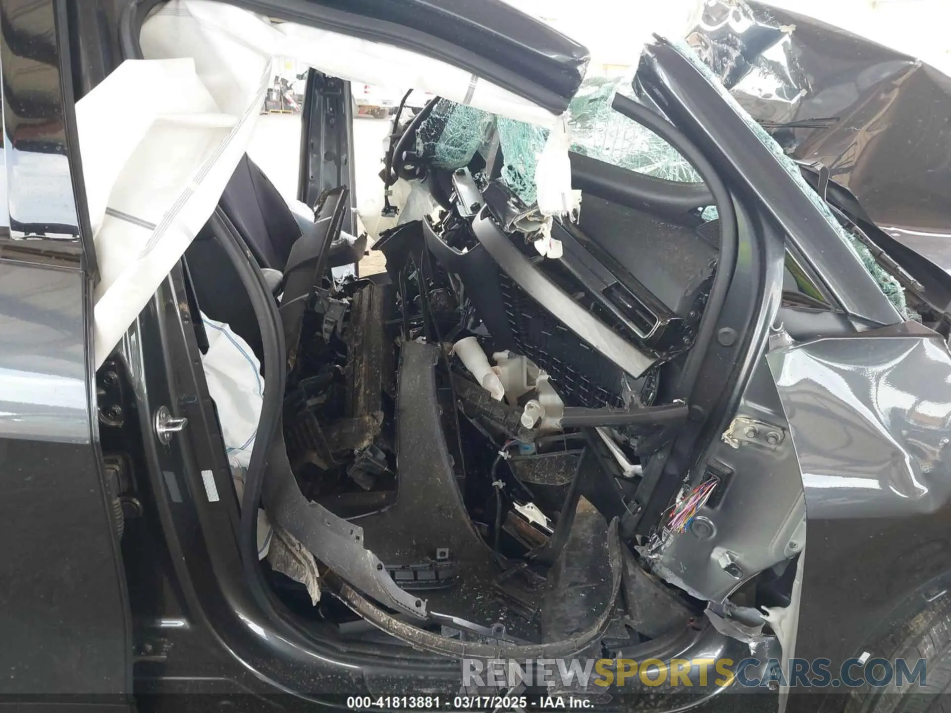 5 Photograph of a damaged car KNDPYDDH6R7163206 KIA SPORTAGE PLUG-IN HYBRID 2024
