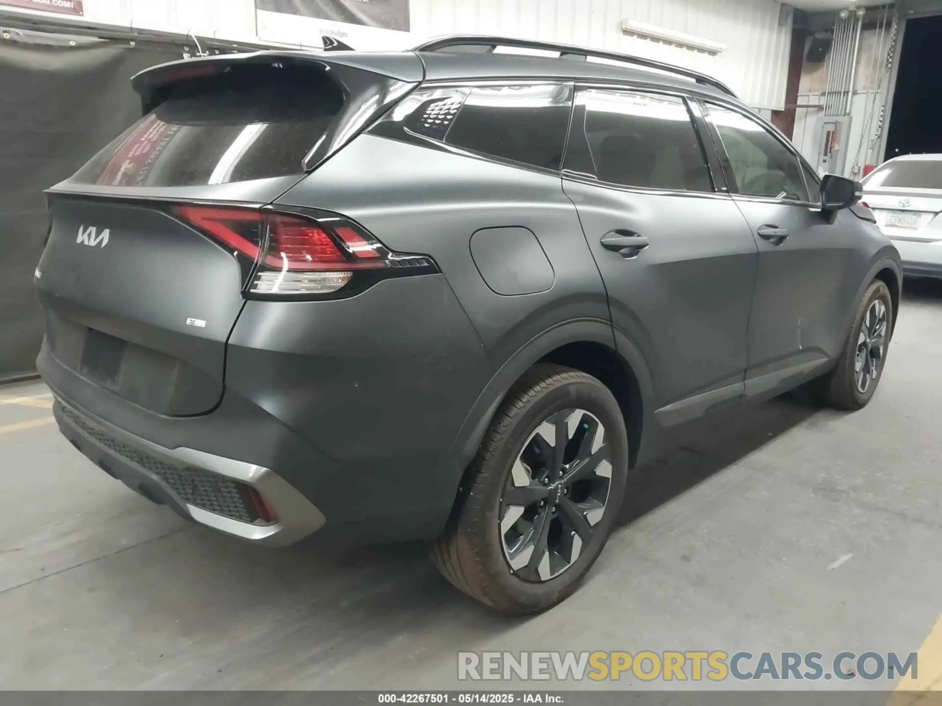 4 Photograph of a damaged car KNDPYDDH6R7171256 KIA SPORTAGE PLUG-IN HYBRID 2024
