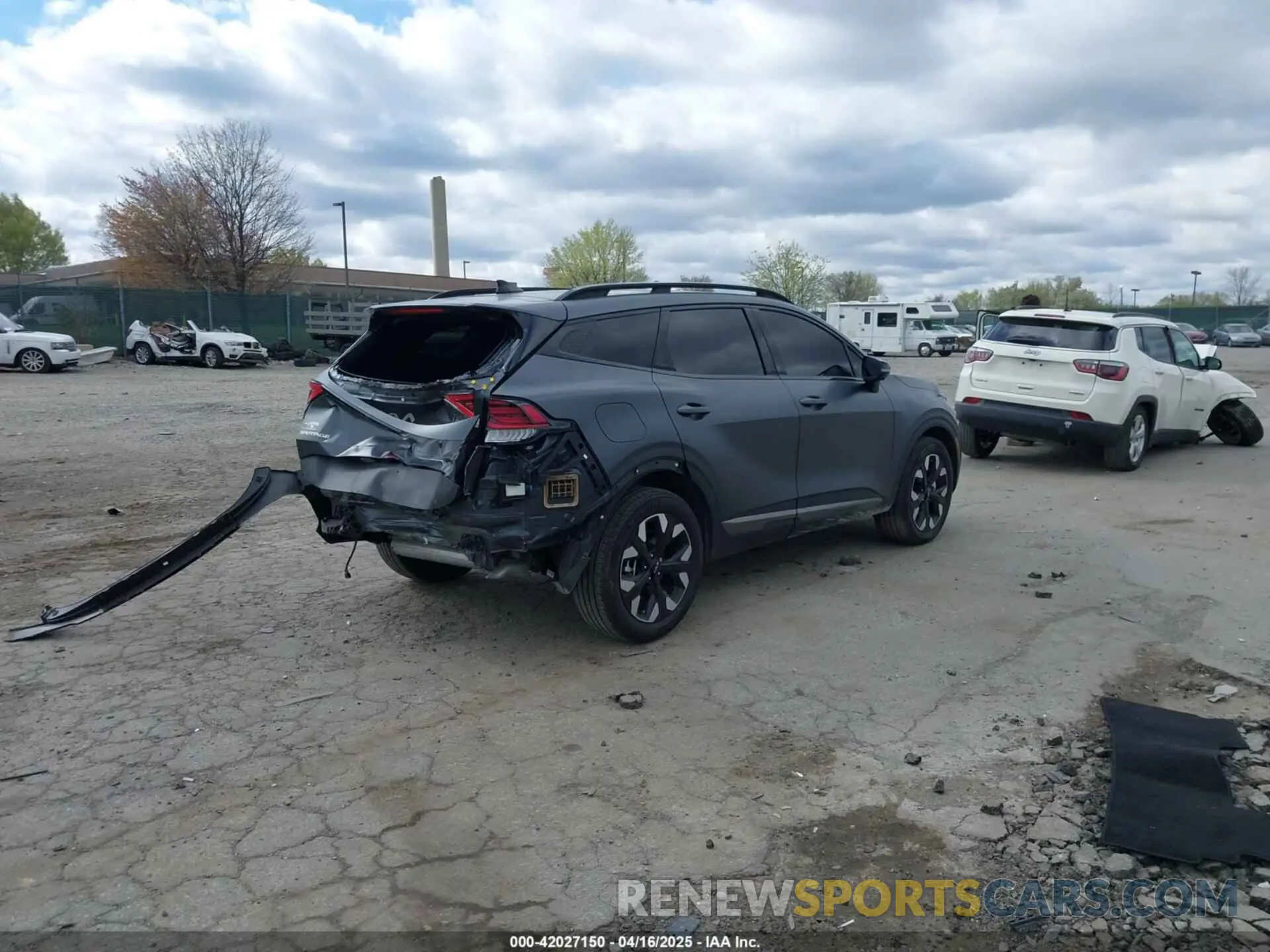 4 Photograph of a damaged car KNDPZDDH9R7166663 KIA SPORTAGE PLUG-IN HYBRID 2024