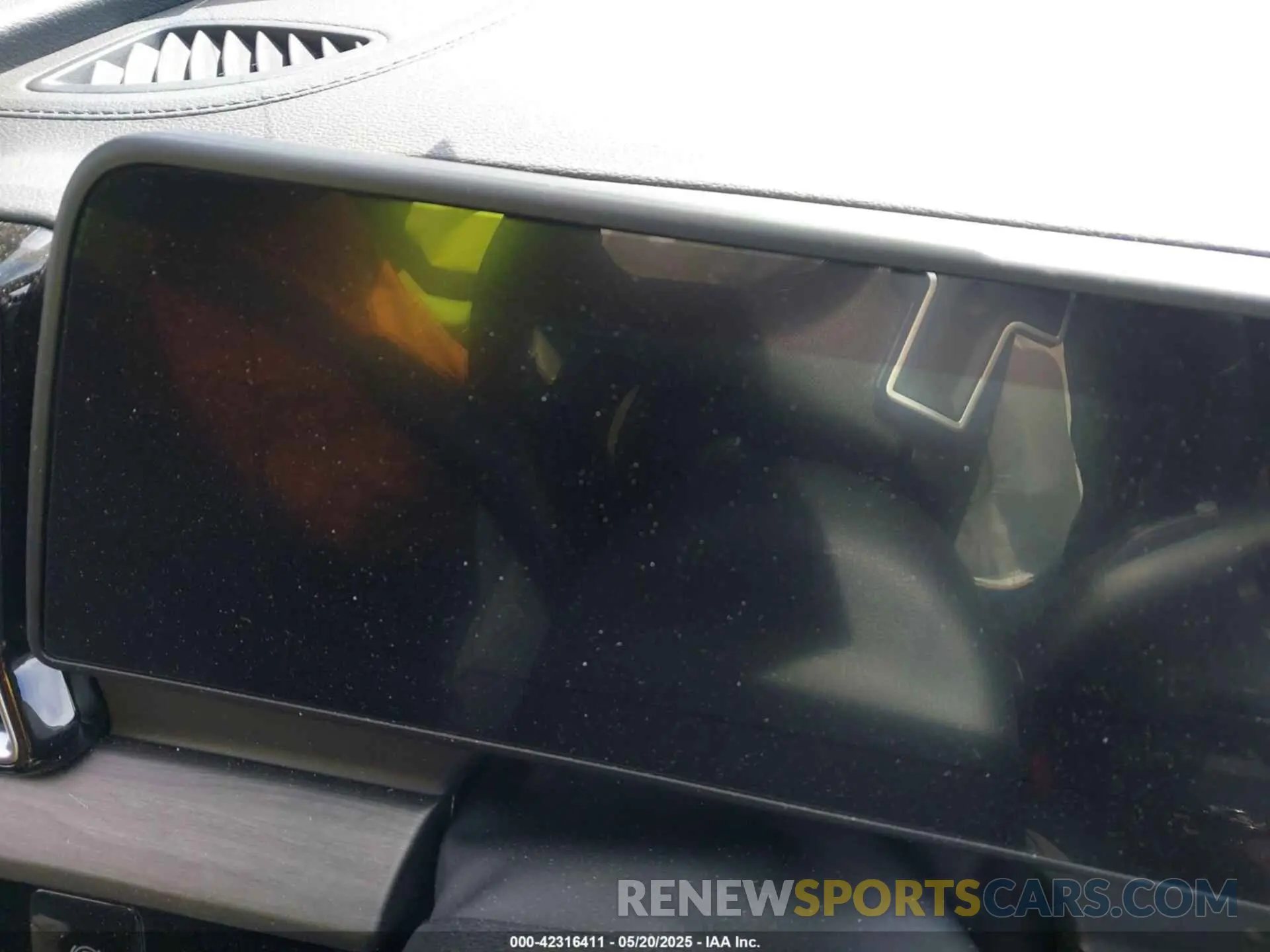 14 Photograph of a damaged car KNDPYDDH1S7217775 KIA SPORTAGE PLUG-IN HYBRID 2025