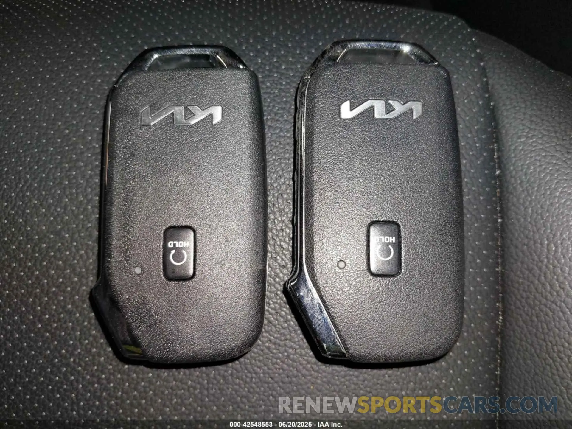11 Photograph of a damaged car KNDPYDDH2S7187251 KIA SPORTAGE PLUG-IN HYBRID 2025