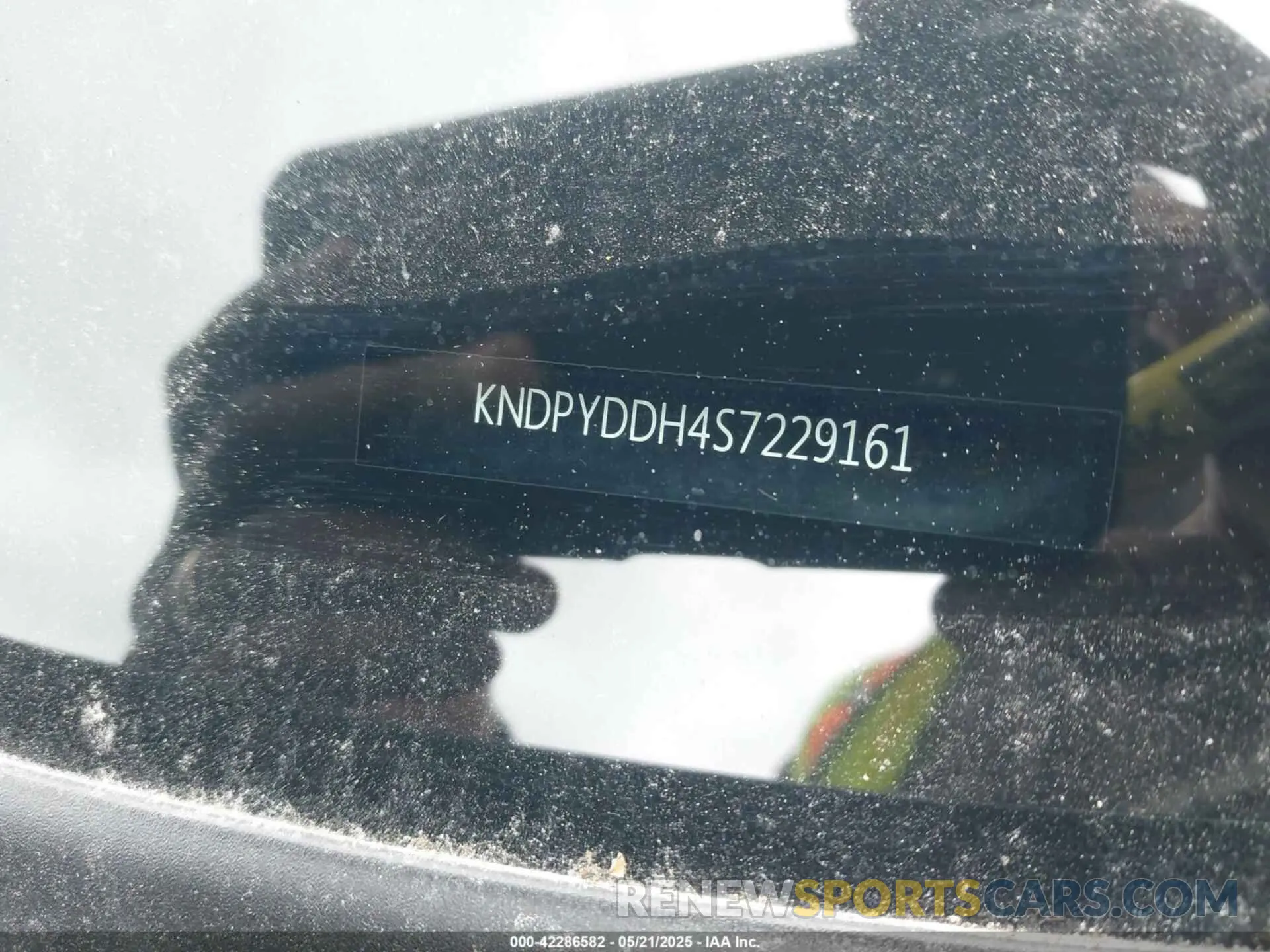17 Photograph of a damaged car KNDPYDDH4S7229161 KIA SPORTAGE PLUG-IN HYBRID 2025