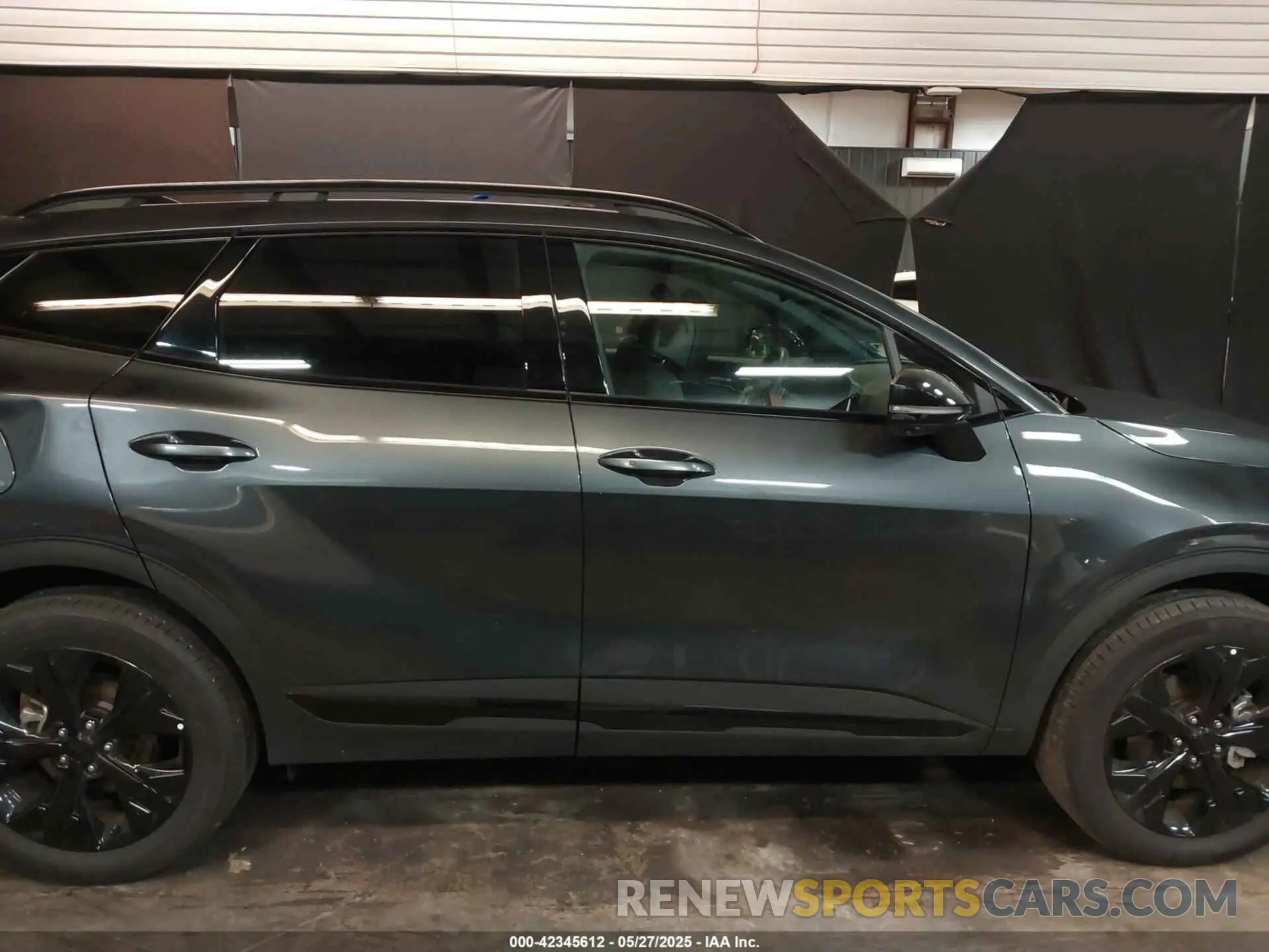14 Photograph of a damaged car KNDPZDDH9S7199250 KIA SPORTAGE PLUG-IN HYBRID 2025