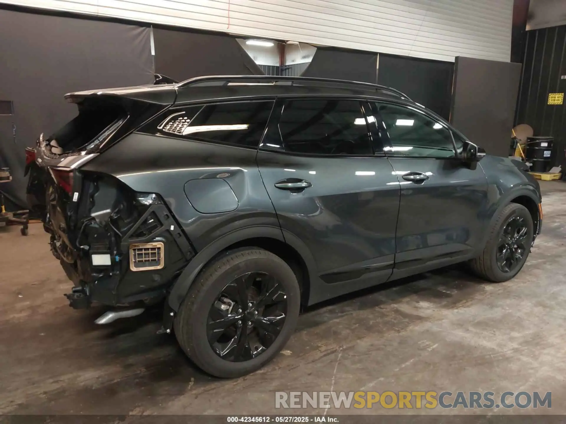 4 Photograph of a damaged car KNDPZDDH9S7199250 KIA SPORTAGE PLUG-IN HYBRID 2025