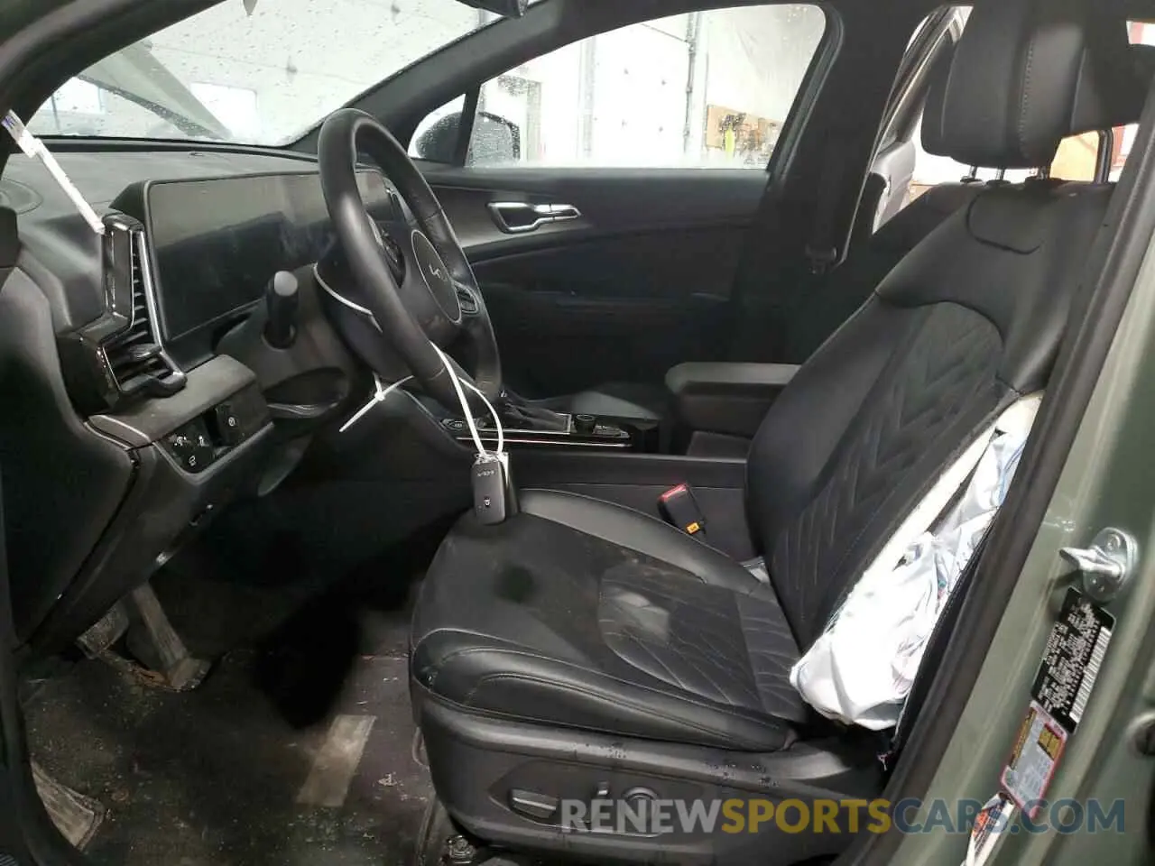 7 Photograph of a damaged car 5XYK6CAF1PG086435 KIA SPORTAGE X 2023