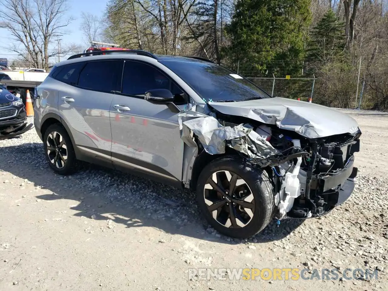 4 Photograph of a damaged car 5XYK6CAF3PG086243 KIA SPORTAGE X 2023
