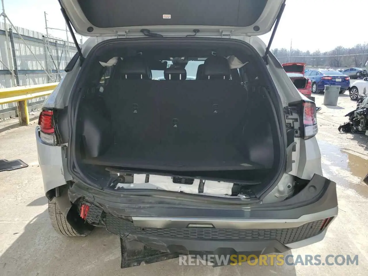 6 Photograph of a damaged car 5XYK6CAF3PG120925 KIA SPORTAGE X 2023