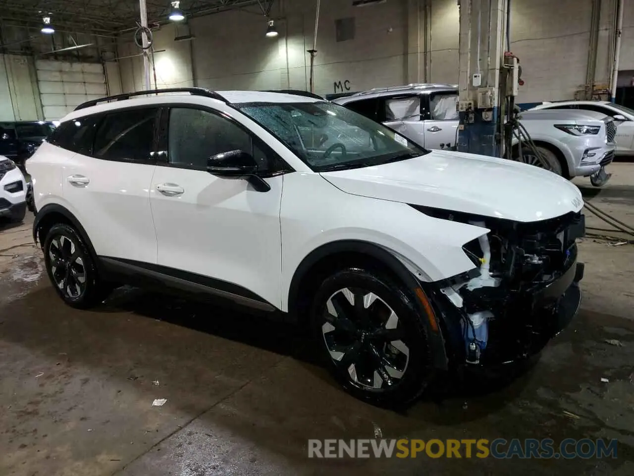 4 Photograph of a damaged car 5XYK6CAF6PG095888 KIA SPORTAGE X 2023