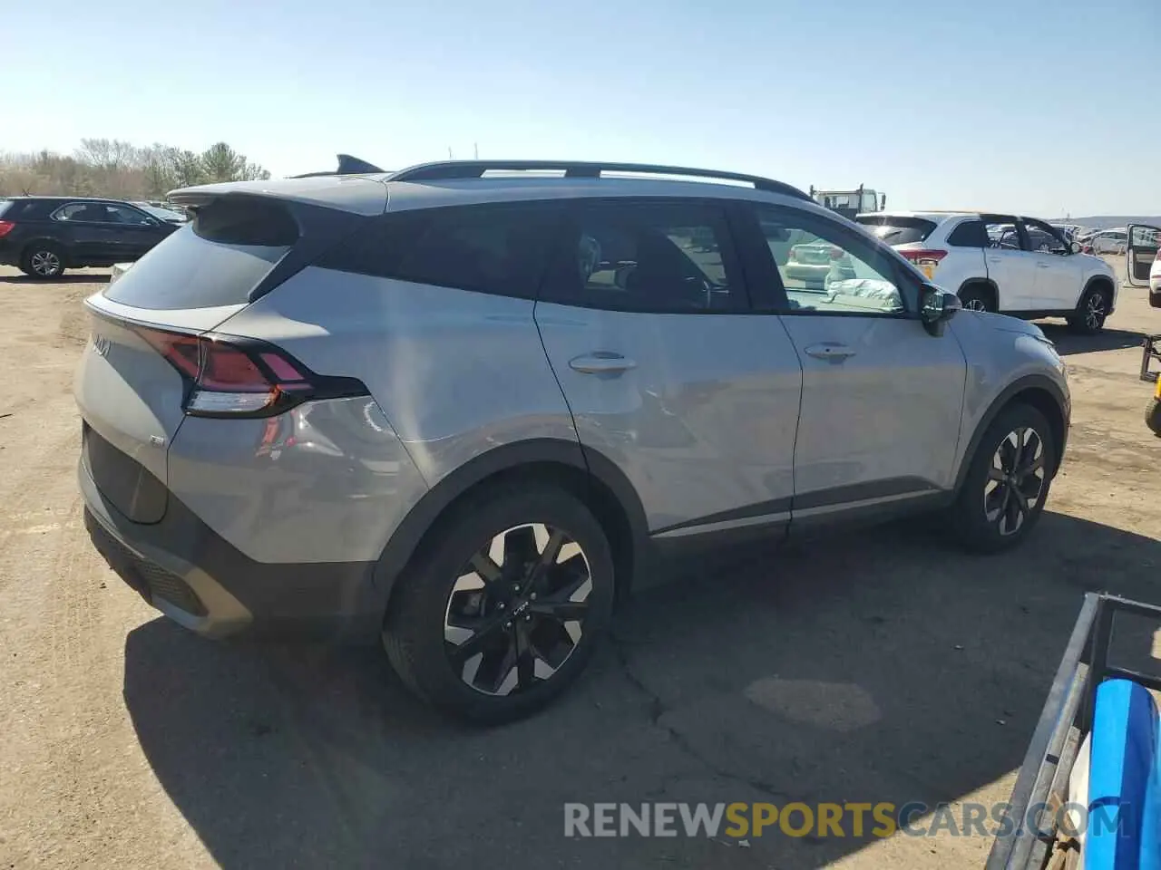 3 Photograph of a damaged car 5XYK6CAF9PG004824 KIA SPORTAGE X 2023