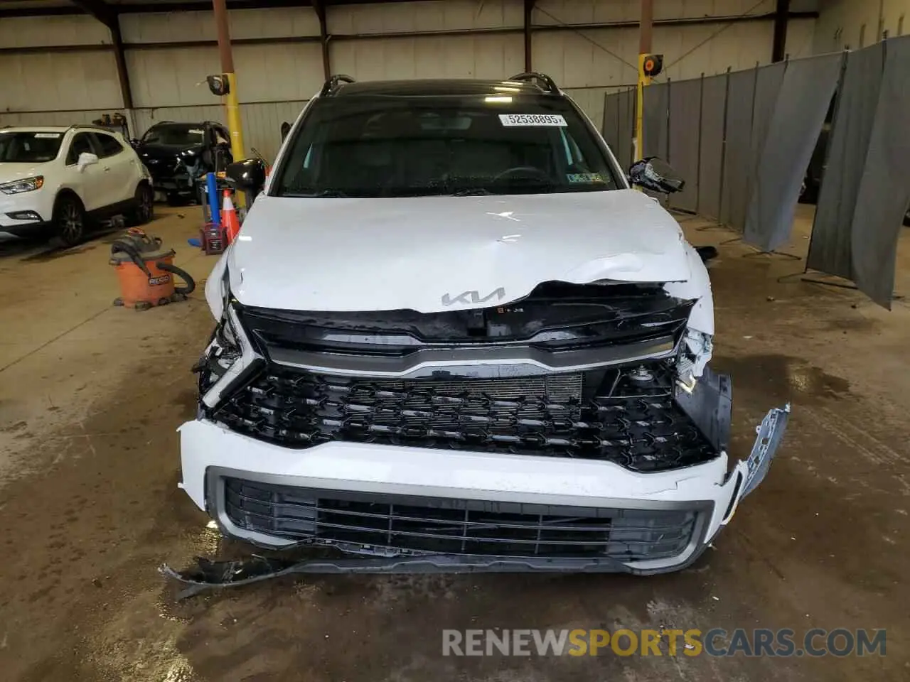 5 Photograph of a damaged car 5XYK6CAF9PG118077 KIA SPORTAGE X 2023